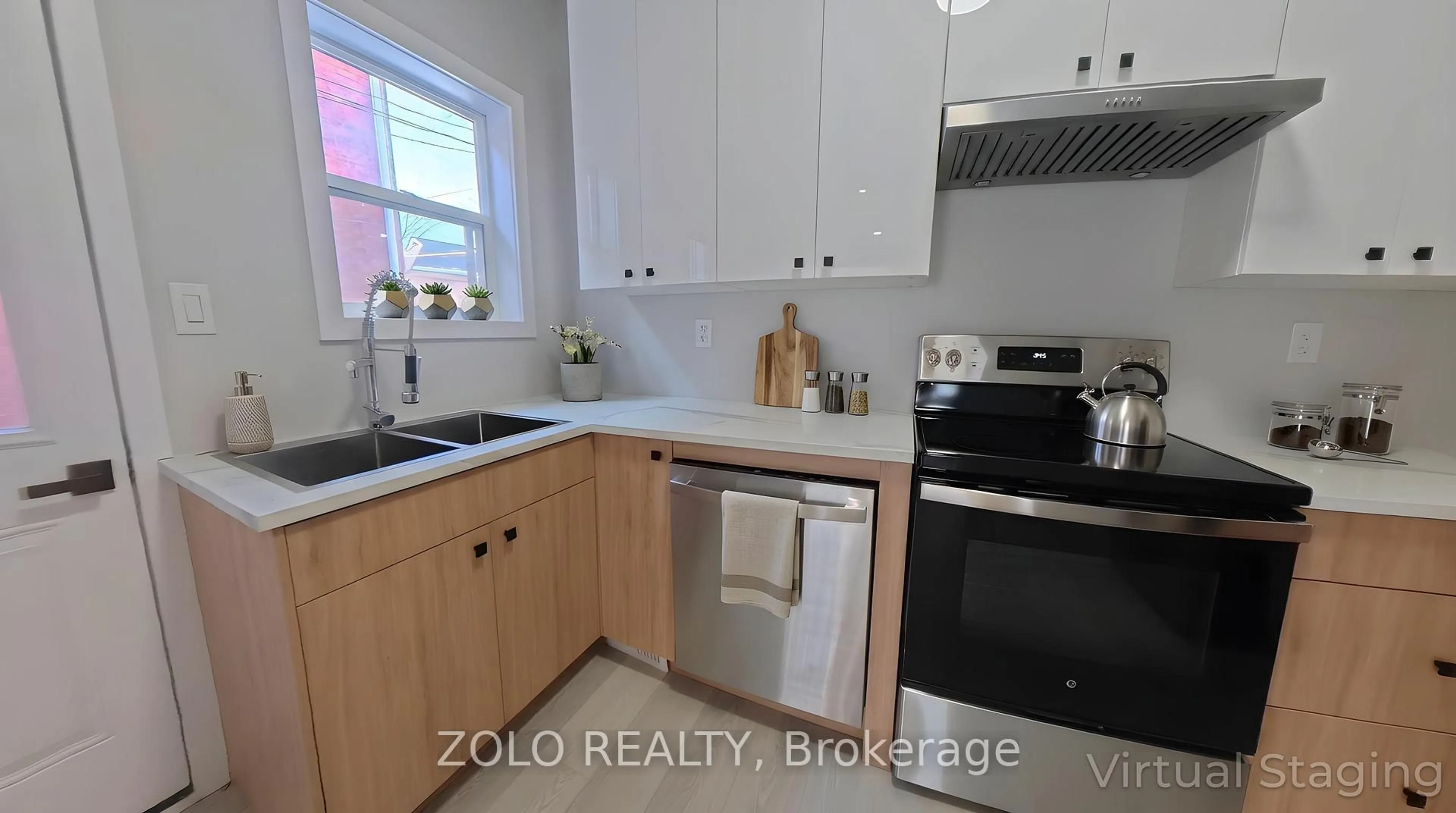 Standard kitchen, unknown for 498 Charlotte St, Peterborough Ontario K9J 2W3