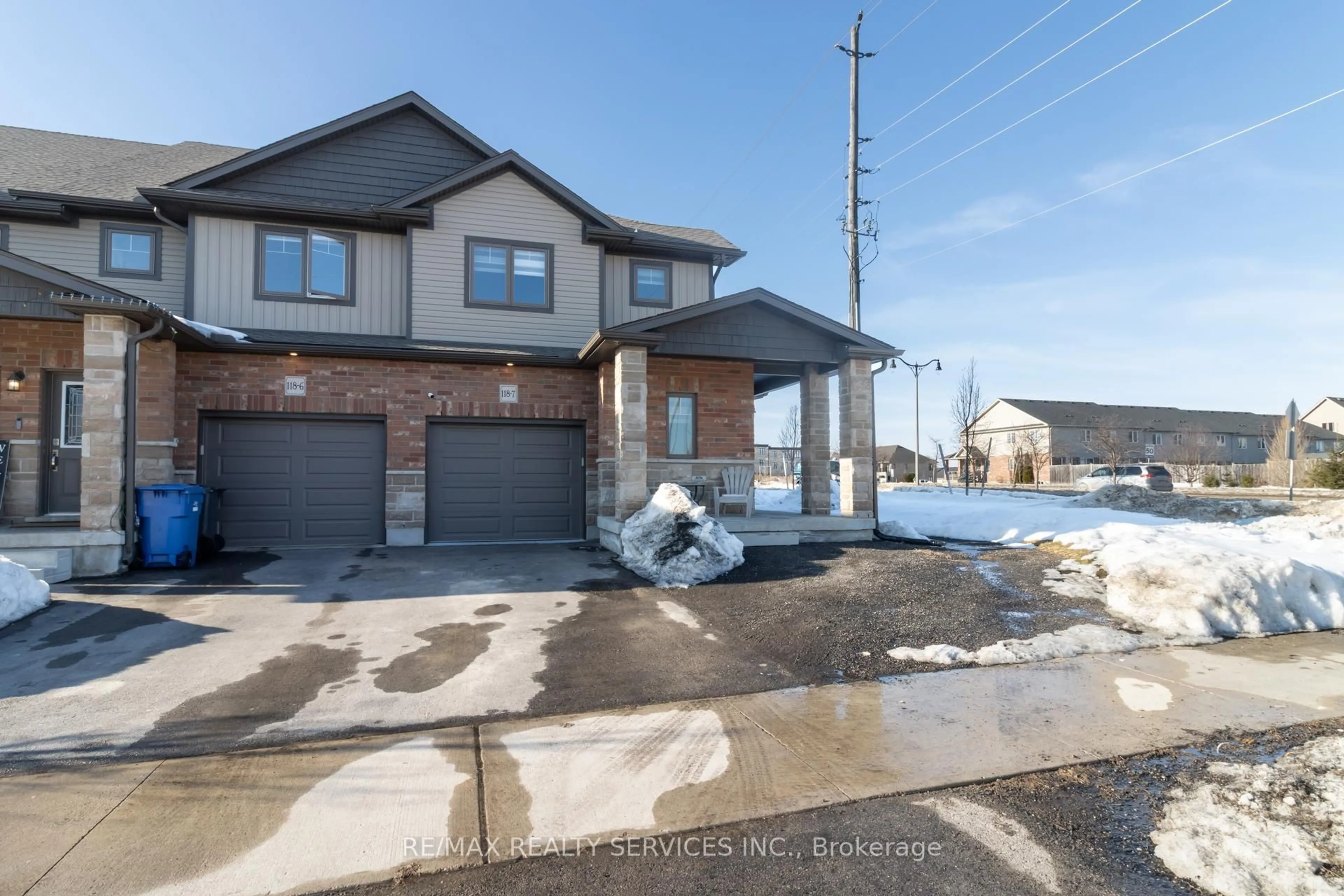 Home with brick exterior material, street for 118 Simmonds Dr #7, Guelph Ontario N1E 0S3