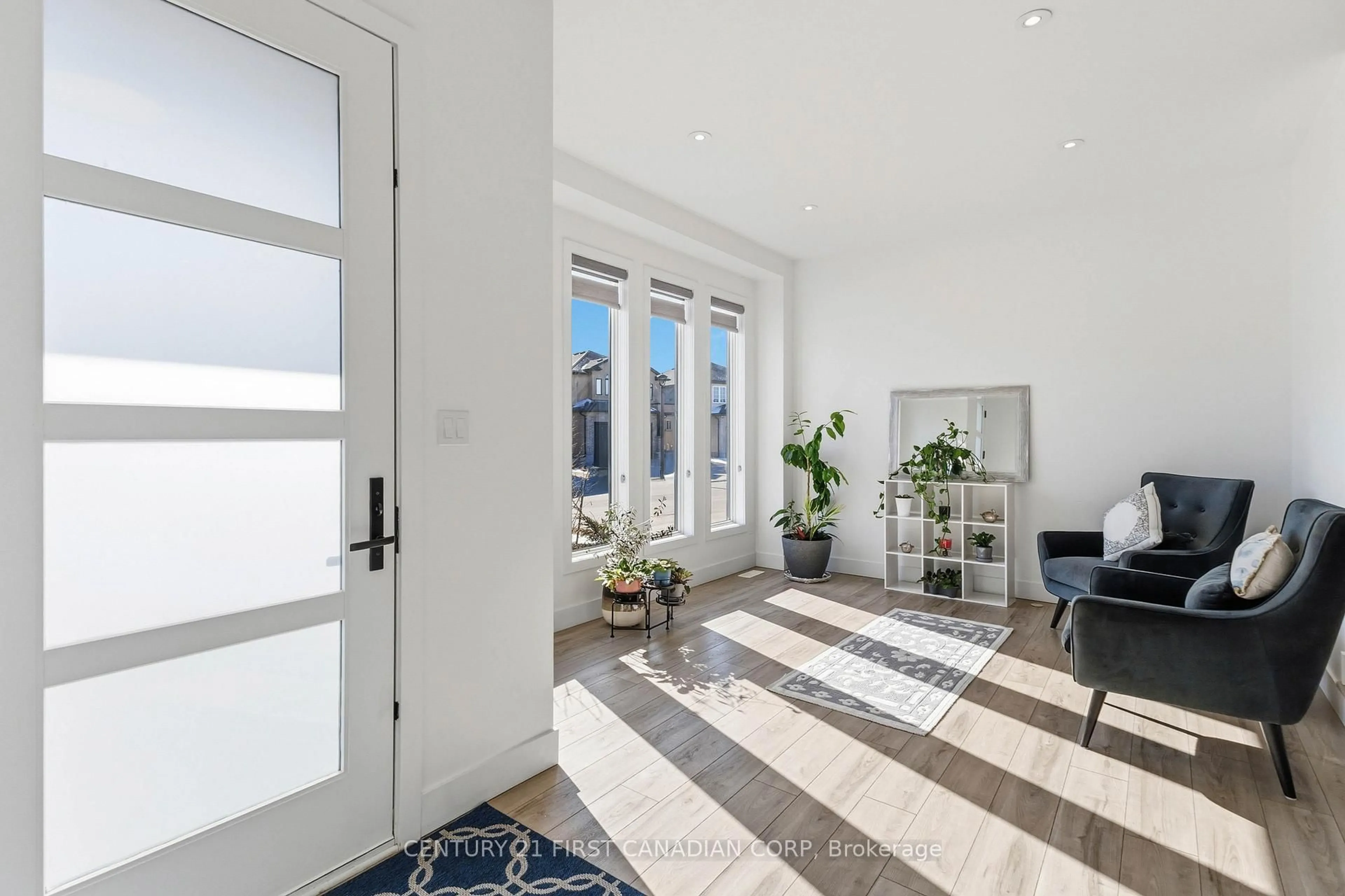 Indoor entryway for 1647 Applerock Ave, London North Ontario N6G 0X6