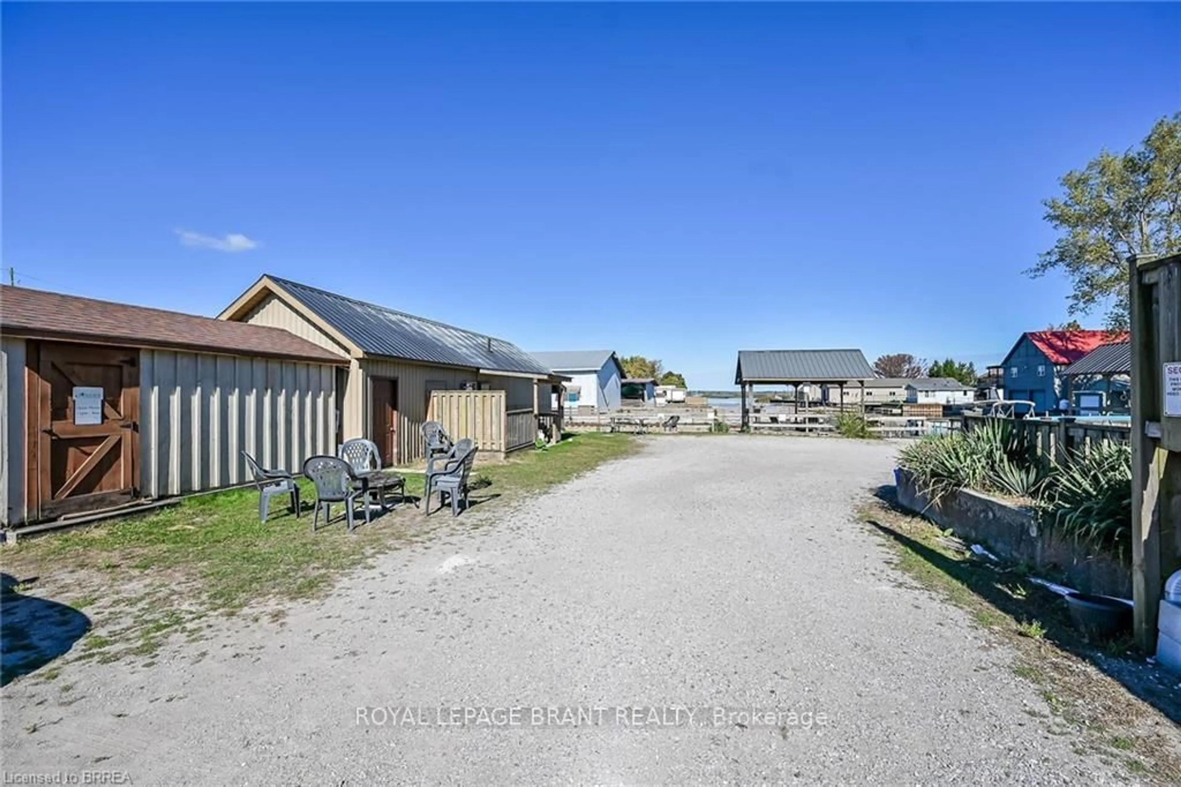 A pic from outside/outdoor area/front of a property/back of a property/a pic from drone, street for 48-50 Erie Blvd, Norfolk Ontario N0E 1M0