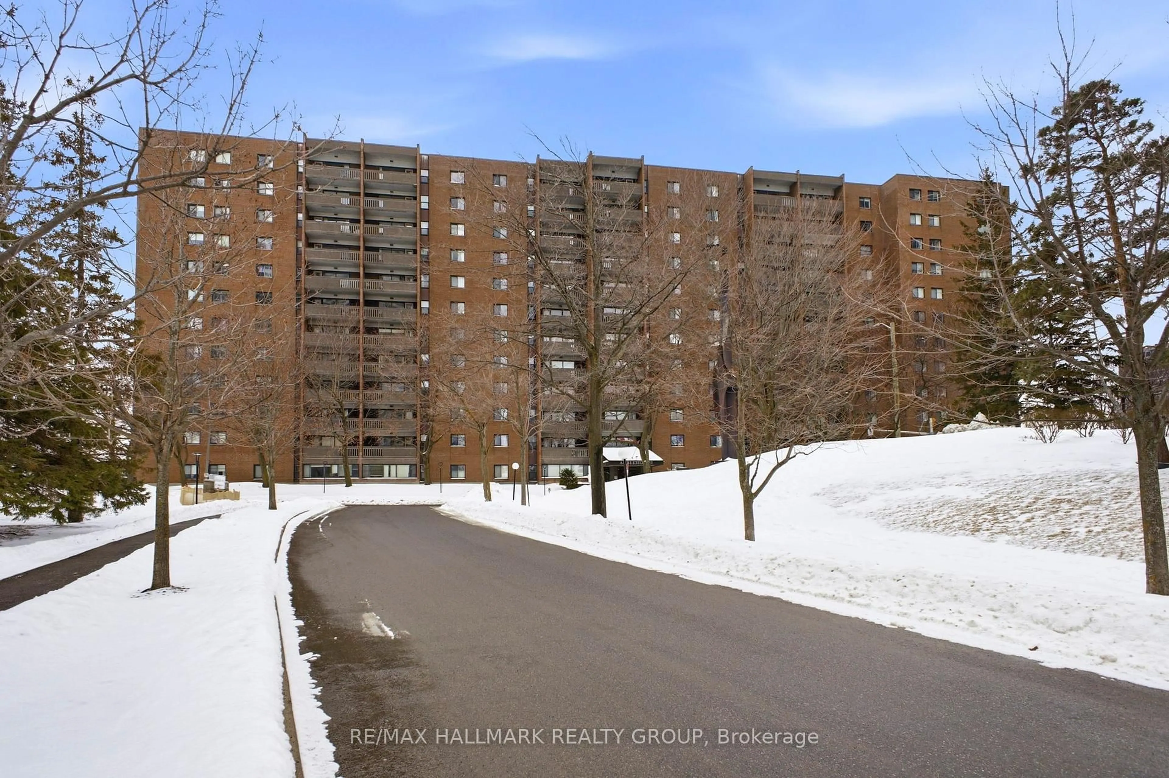 Unknown for 1100 Ambleside Dr #315, Ottawa Ontario K2B 8G6