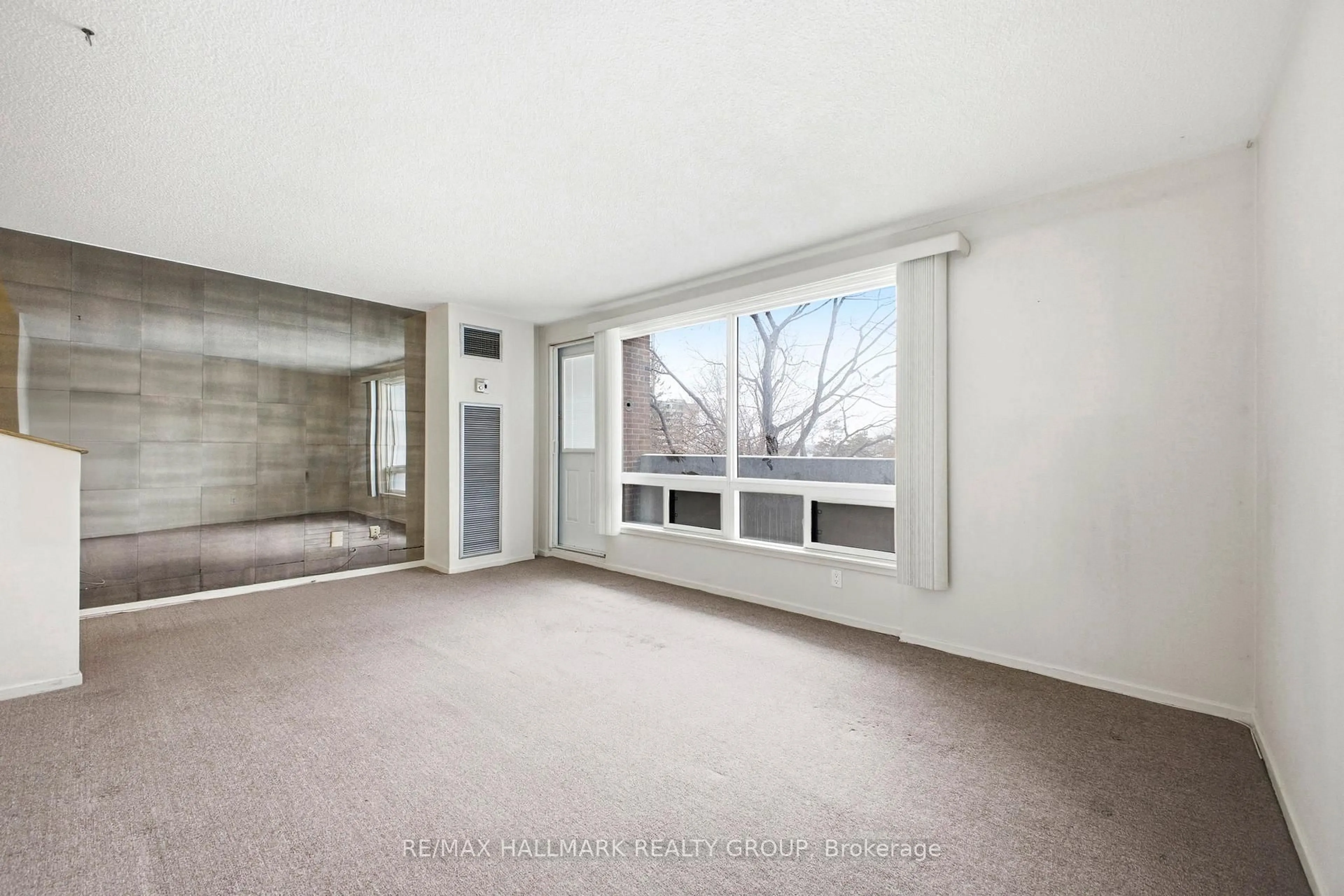 A pic of a room for 1100 Ambleside Dr #315, Ottawa Ontario K2B 8G6