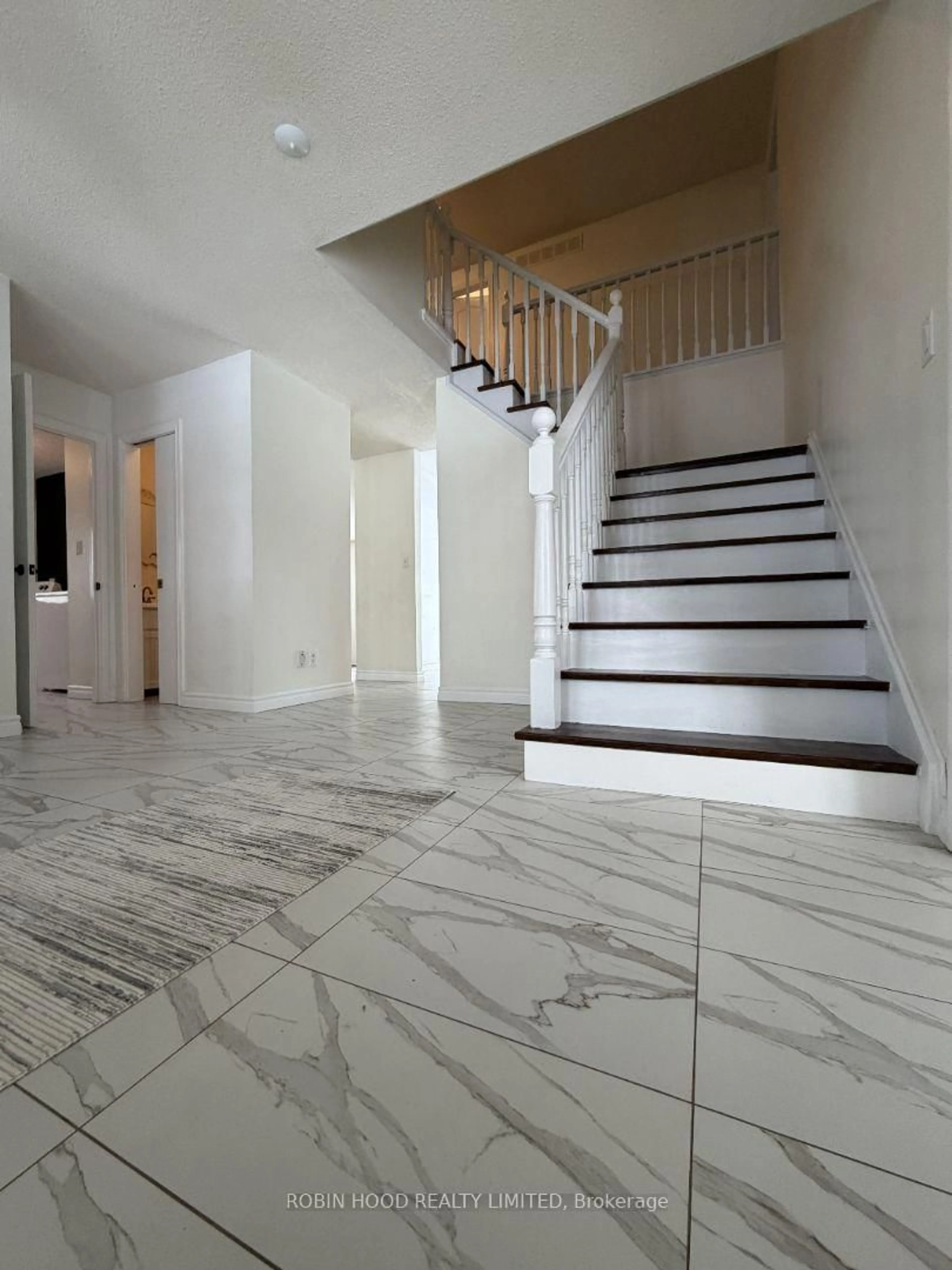 Unknown for 42 Hands Dr, Guelph Ontario N1G 3H3