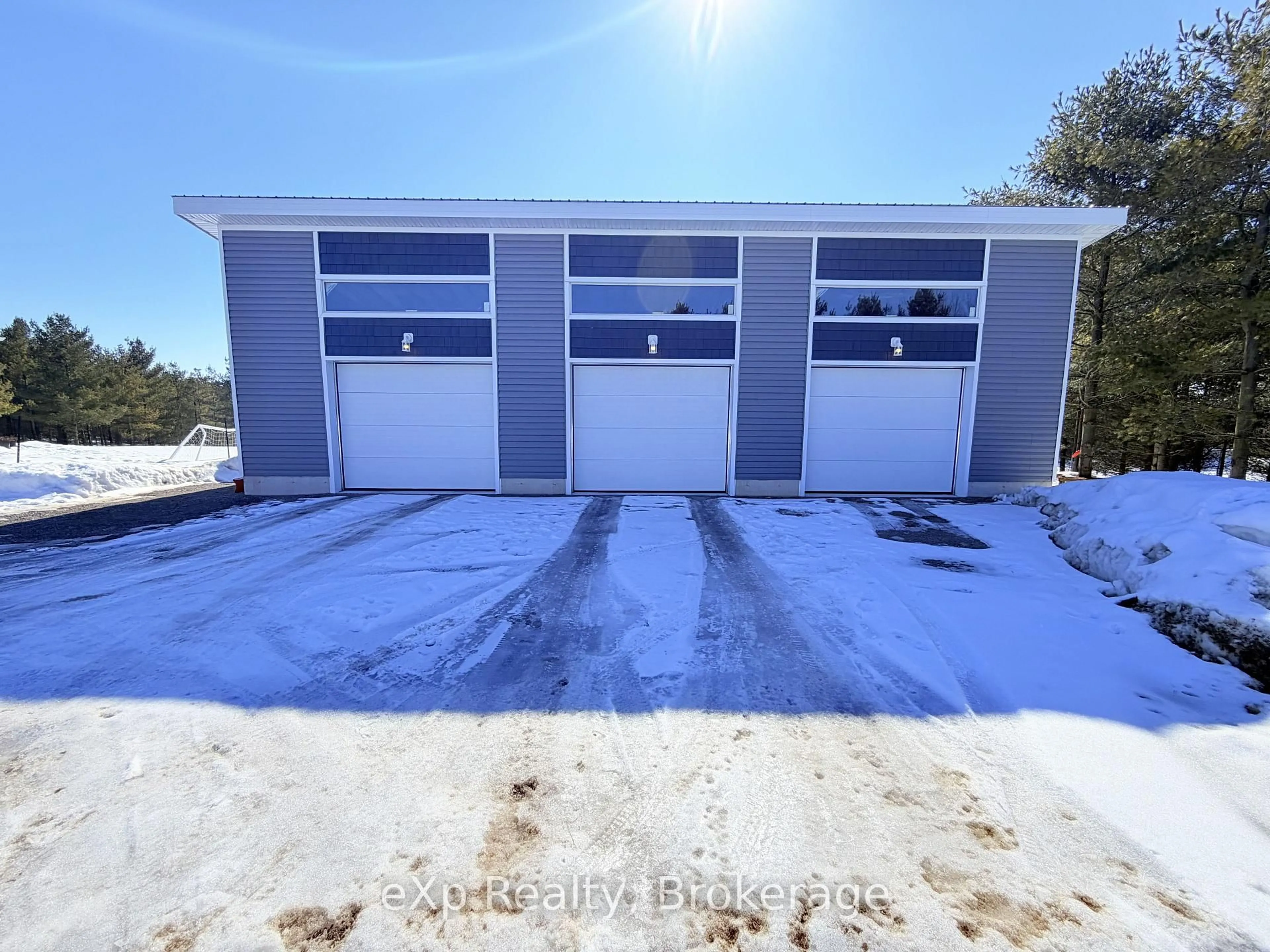 Indoor garage for 1348 Bruce Road 11, Arran-Elderslie Ontario N0G 2N0
