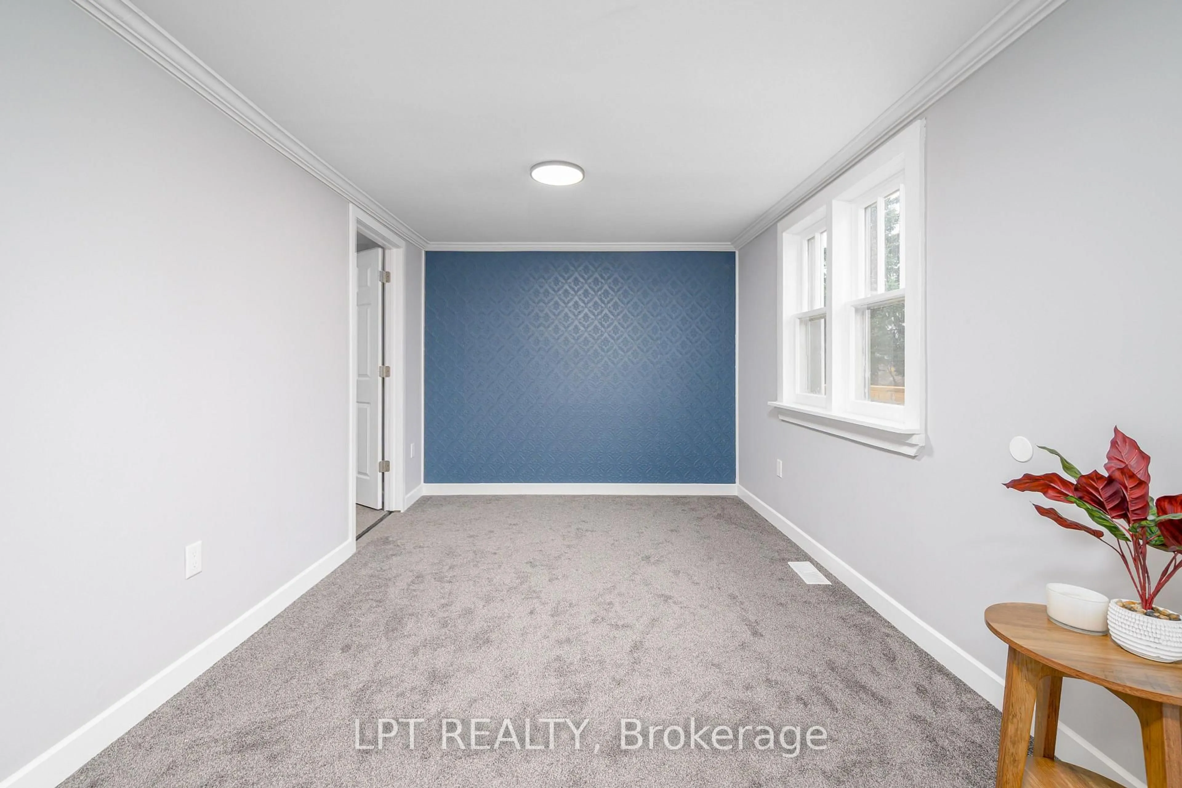 A pic of a room for 46 Young St, Maynooth Ontario K0L 2S0