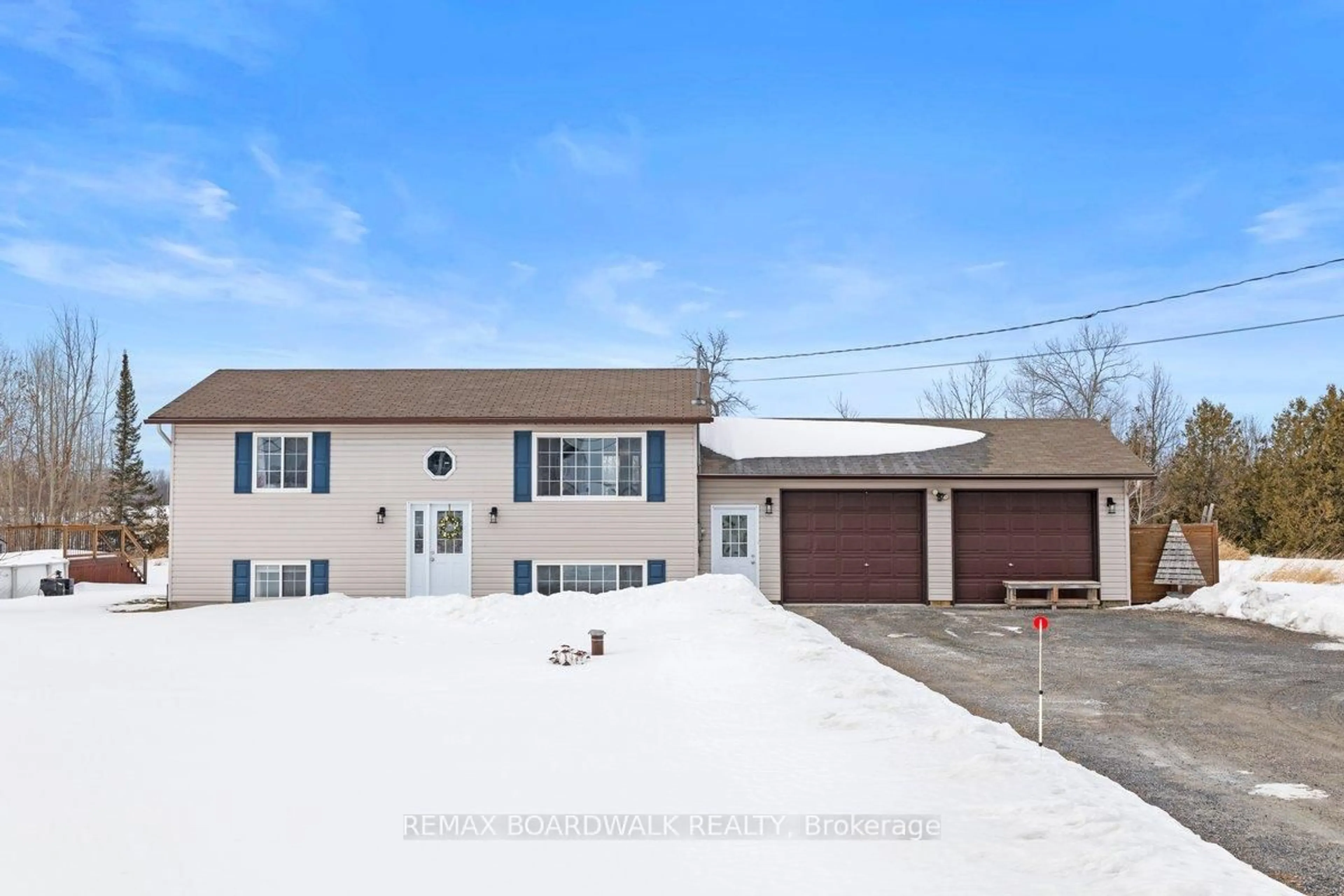 A pic from outside/outdoor area/front of a property/back of a property/a pic from drone, street for 1644 Drummond Concession 7 Rd, Perth Ontario K7H 3C8