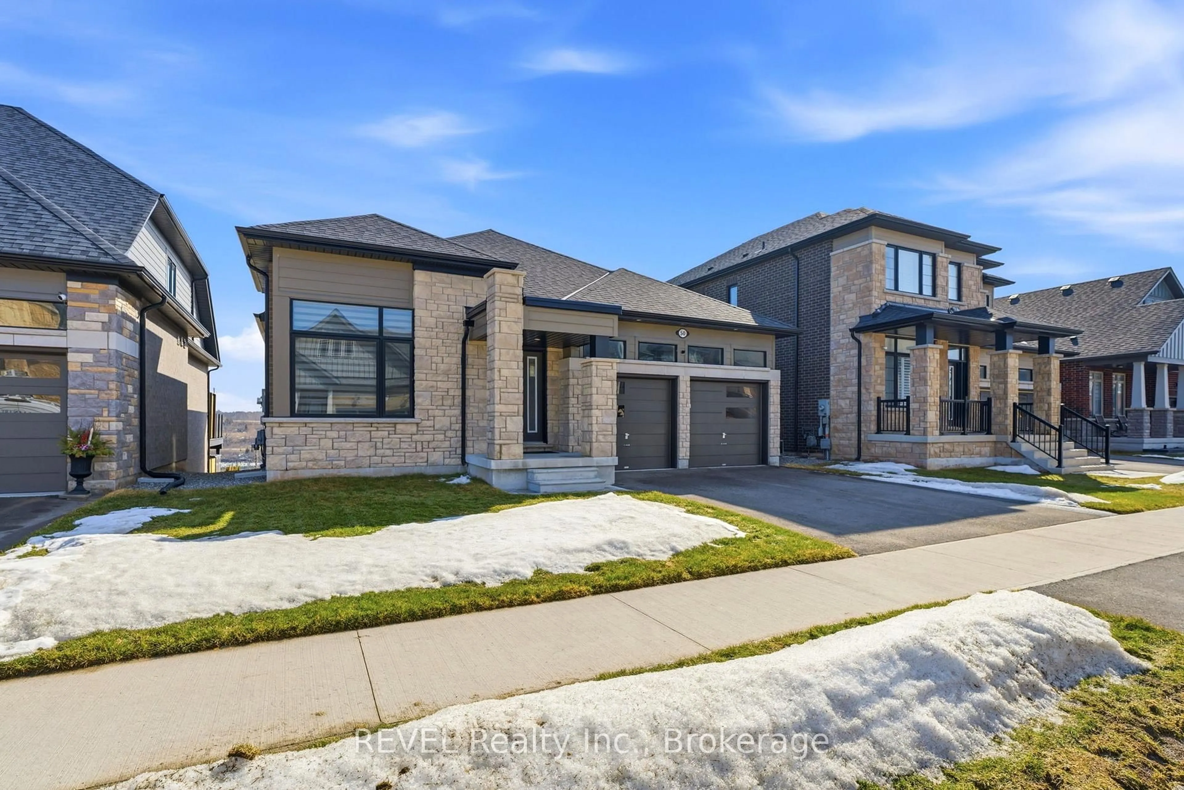 Home with brick exterior material, street for 50 Shoreview Dr, Welland Ontario L3B 0H2