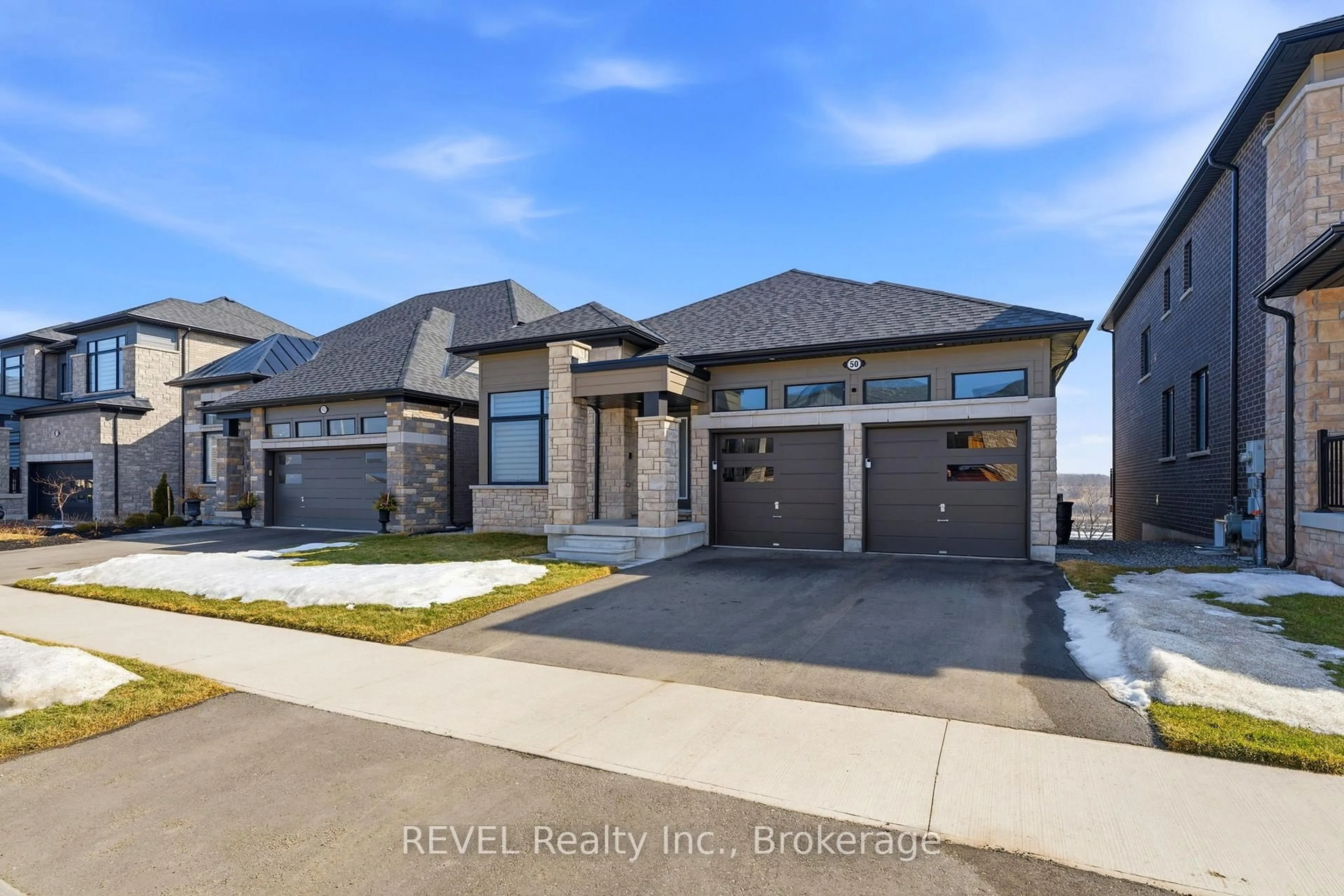 Home with brick exterior material, street for 50 Shoreview Dr, Welland Ontario L3B 0H2