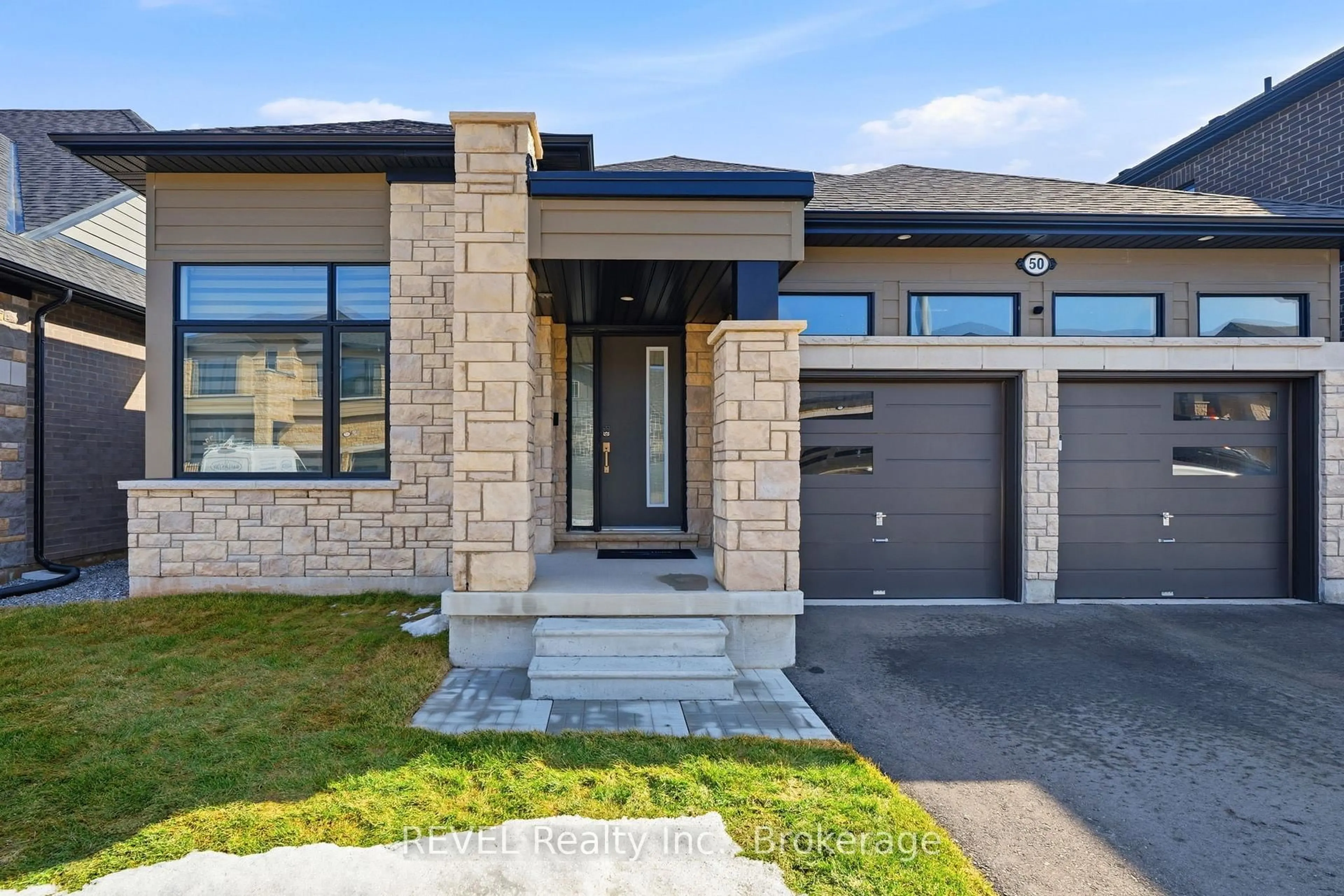 Home with brick exterior material, street for 50 Shoreview Dr, Welland Ontario L3B 0H2