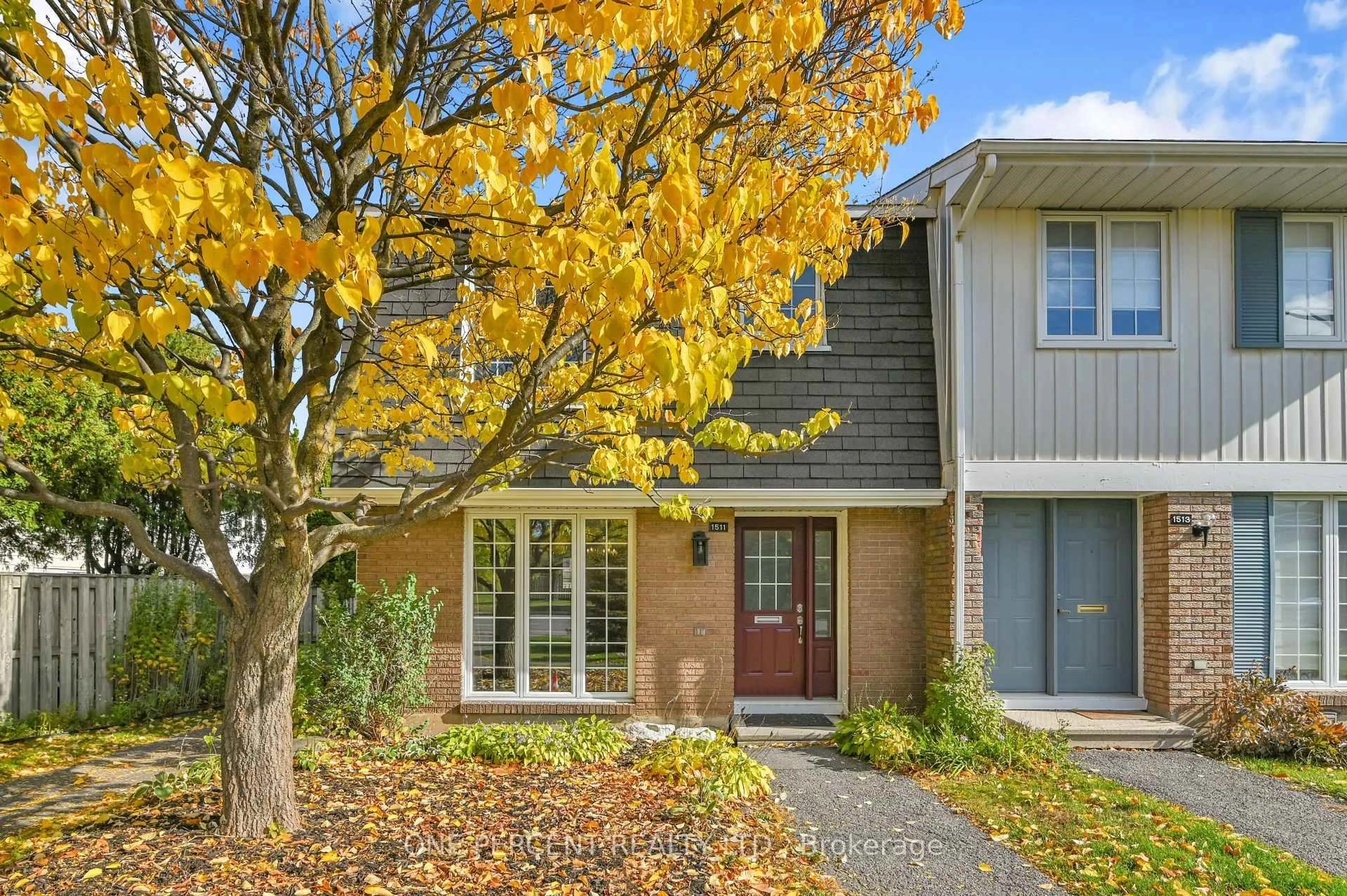 Home with brick exterior material, street for 1511 Fisher Ave, Ottawa Ontario K2C 3M8