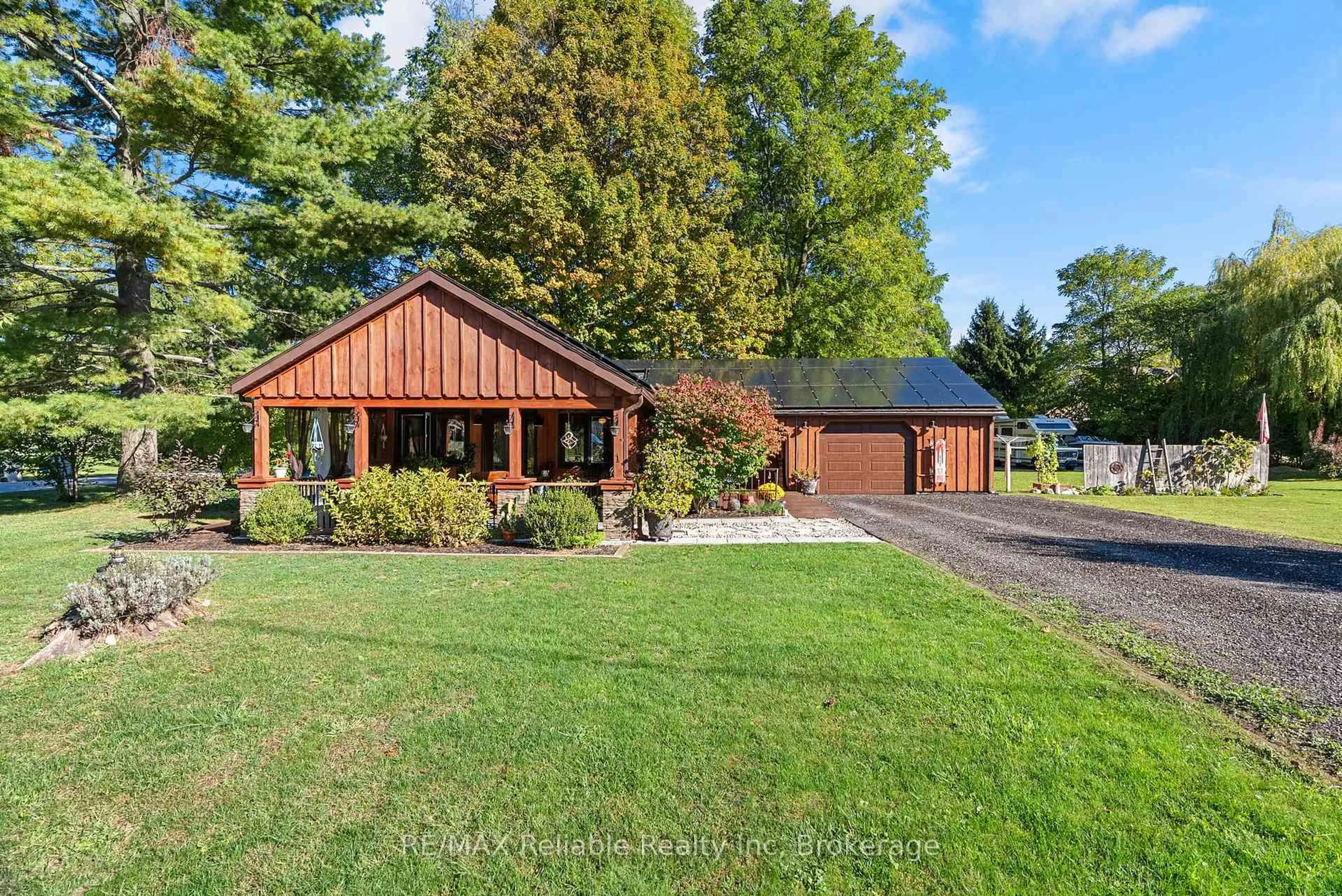 Unknown for 1 Mac Tavesh St, Bluewater Ontario N0M 1G0