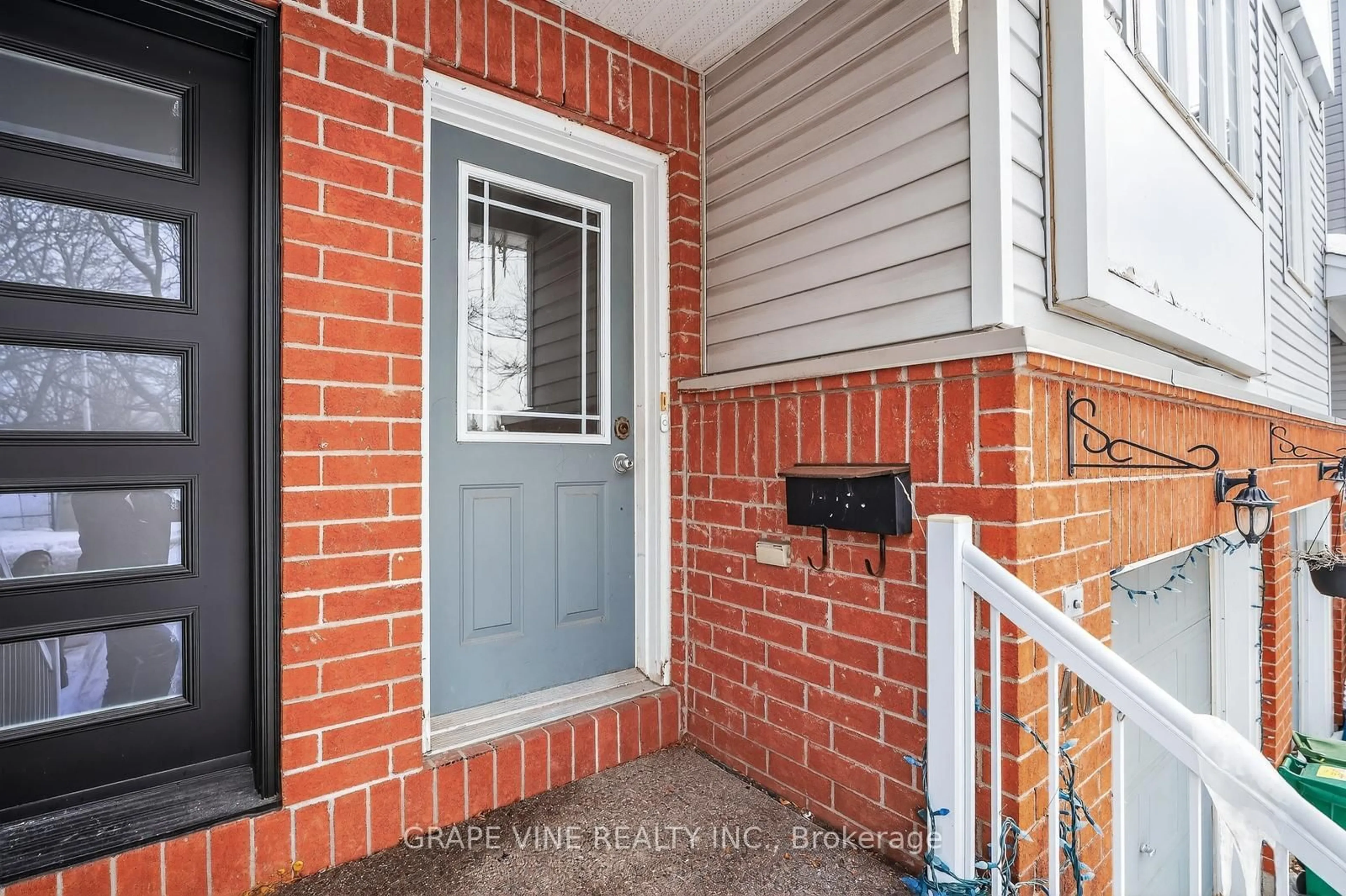 Unknown for 460 Seyton Dr, Nepean Ontario K2H 1G2