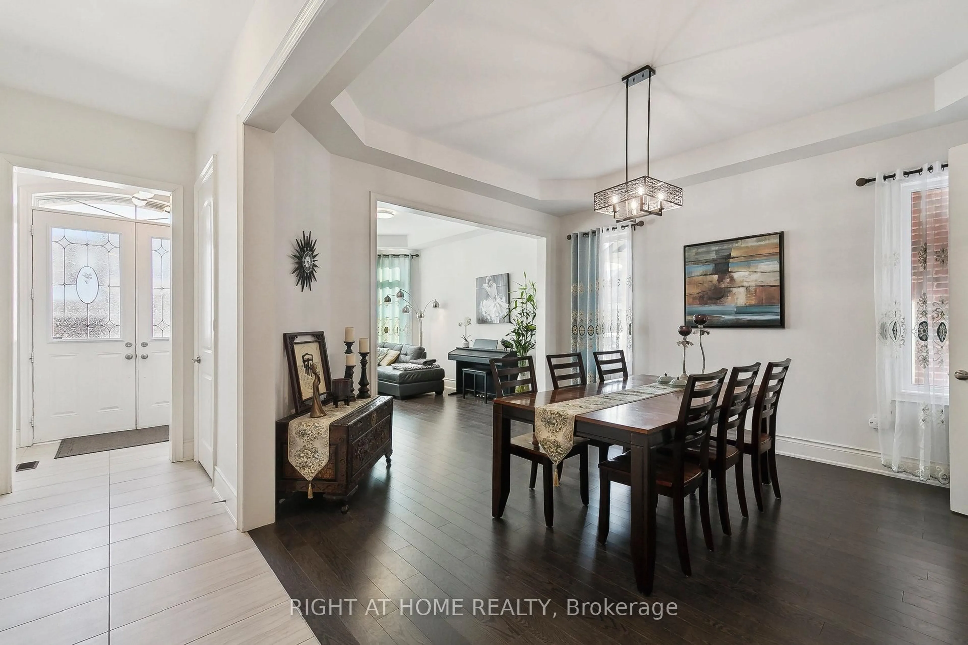 Dining room, ceramic/tile floor for 247 Humphrey St, Hamilton Ontario L8B 1X4