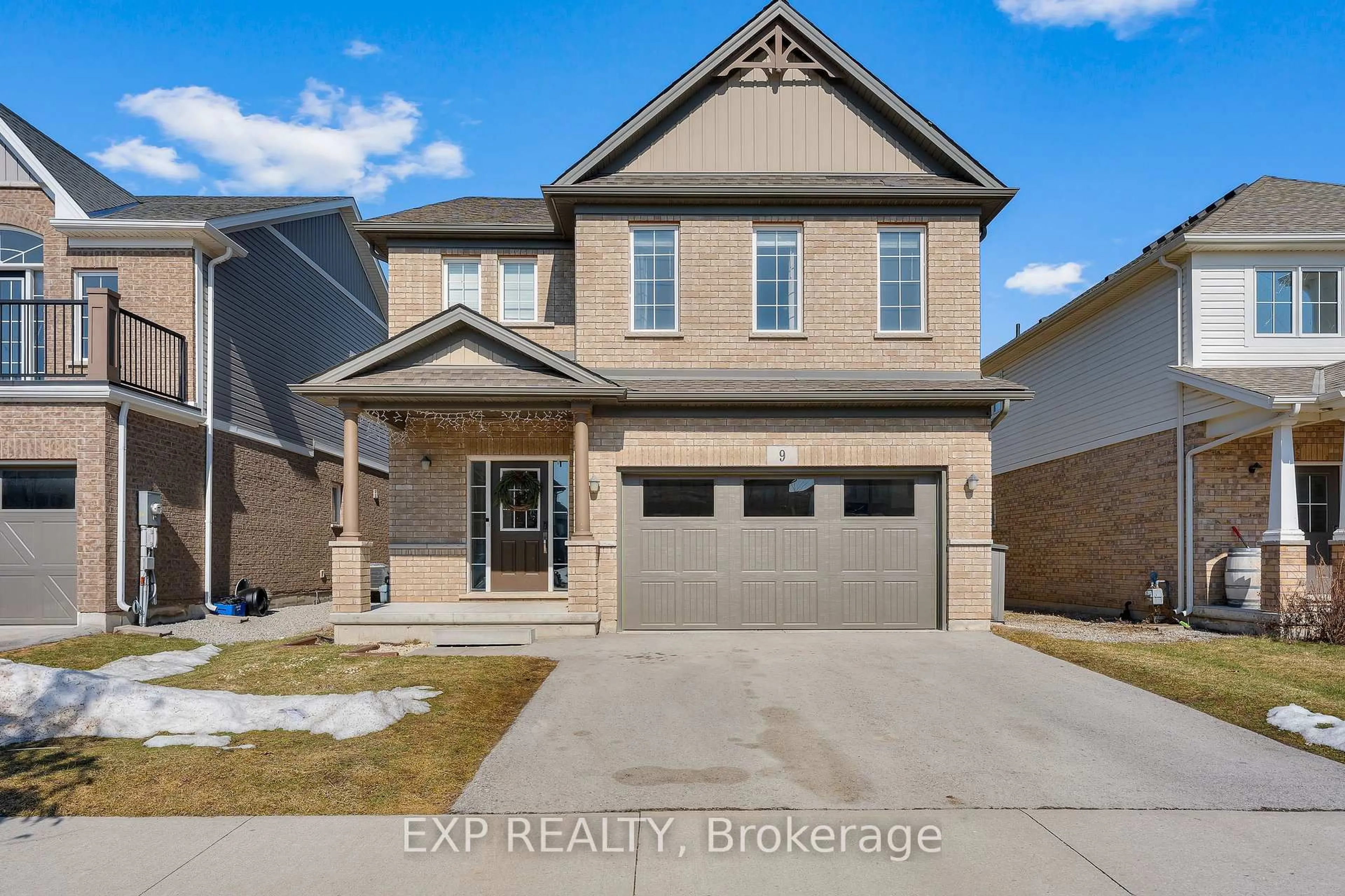 Home with brick exterior material, street for 9 Marissa St, Pelham Ontario L3B 5N5