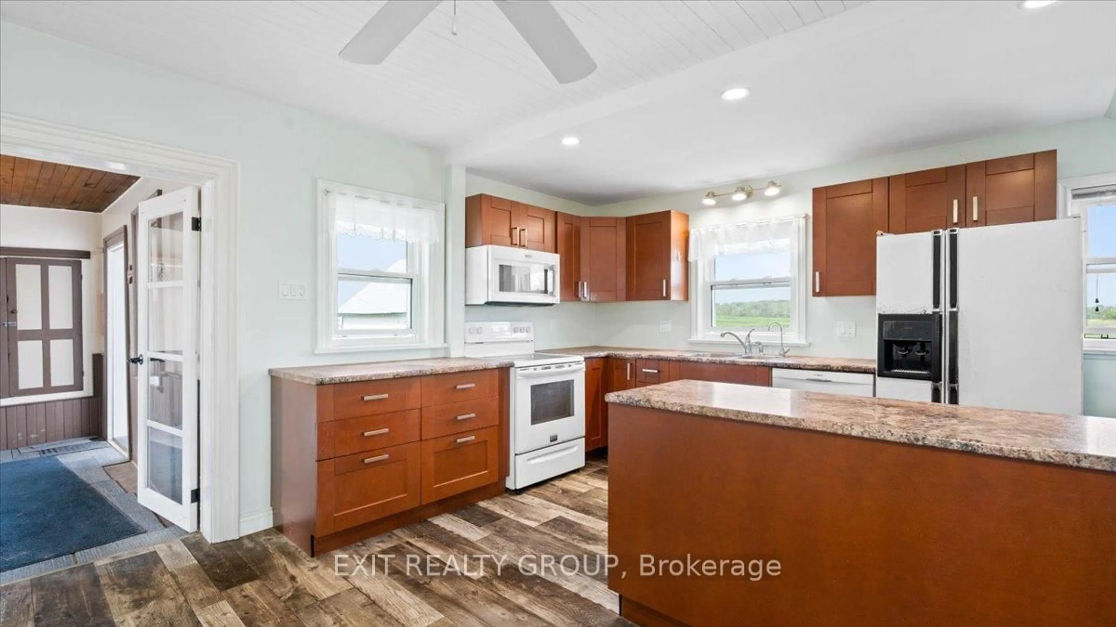 Open concept kitchen, unknown for 837 Casey Rd, Belleville Ontario K8N 4Z6