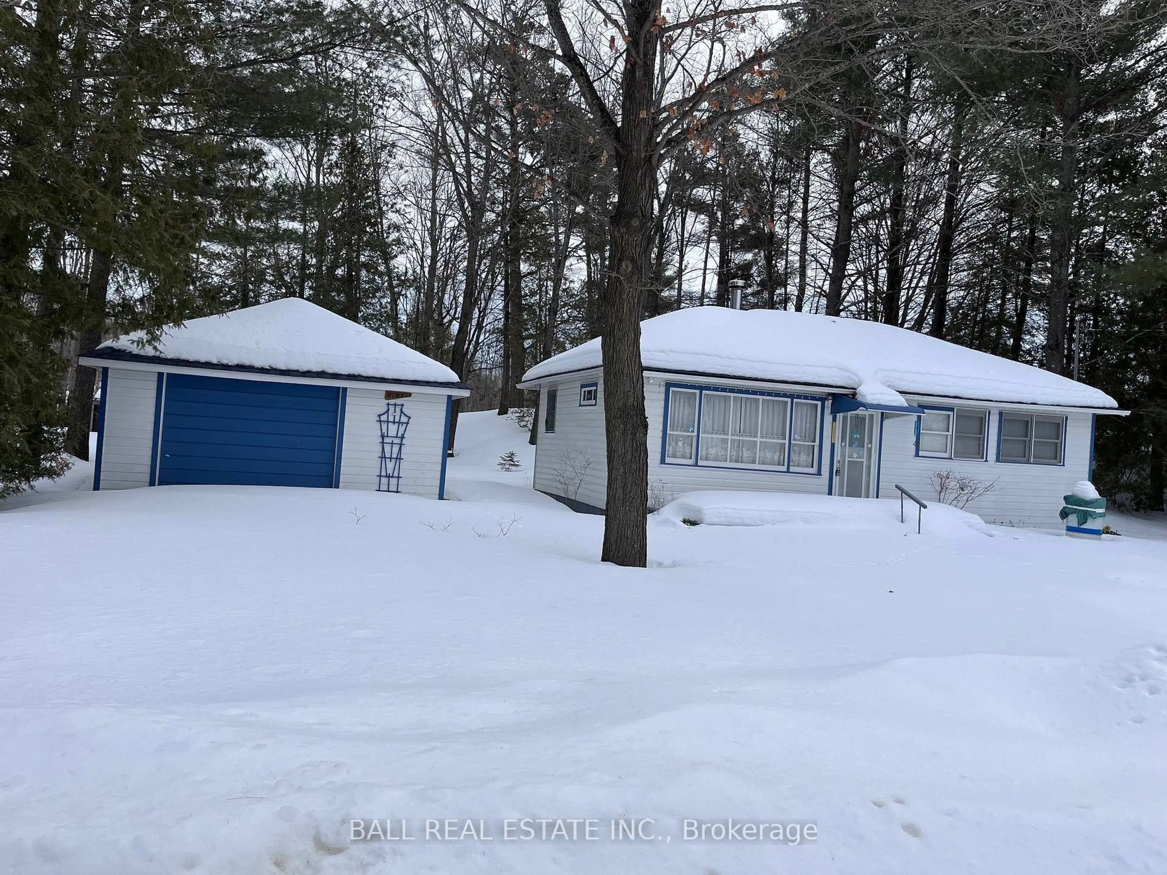 A pic from outside/outdoor area/front of a property/back of a property/a pic from drone, street for 23 Valley View Lane, Trent Hills Ontario K0L 1Y0