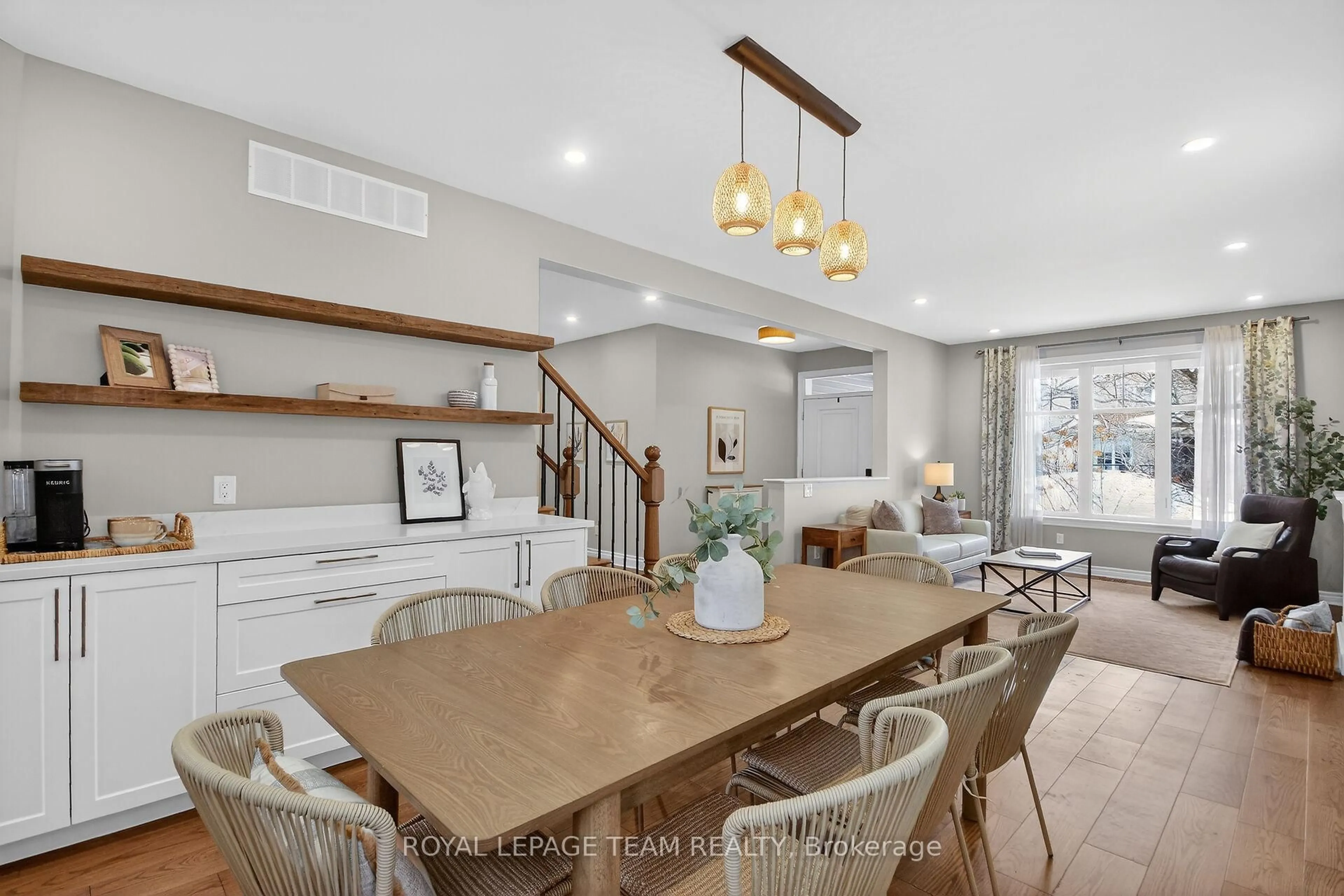 Open concept kitchen, unknown for 528 Bryce Pl, Stittsville Ontario K2S 0N2