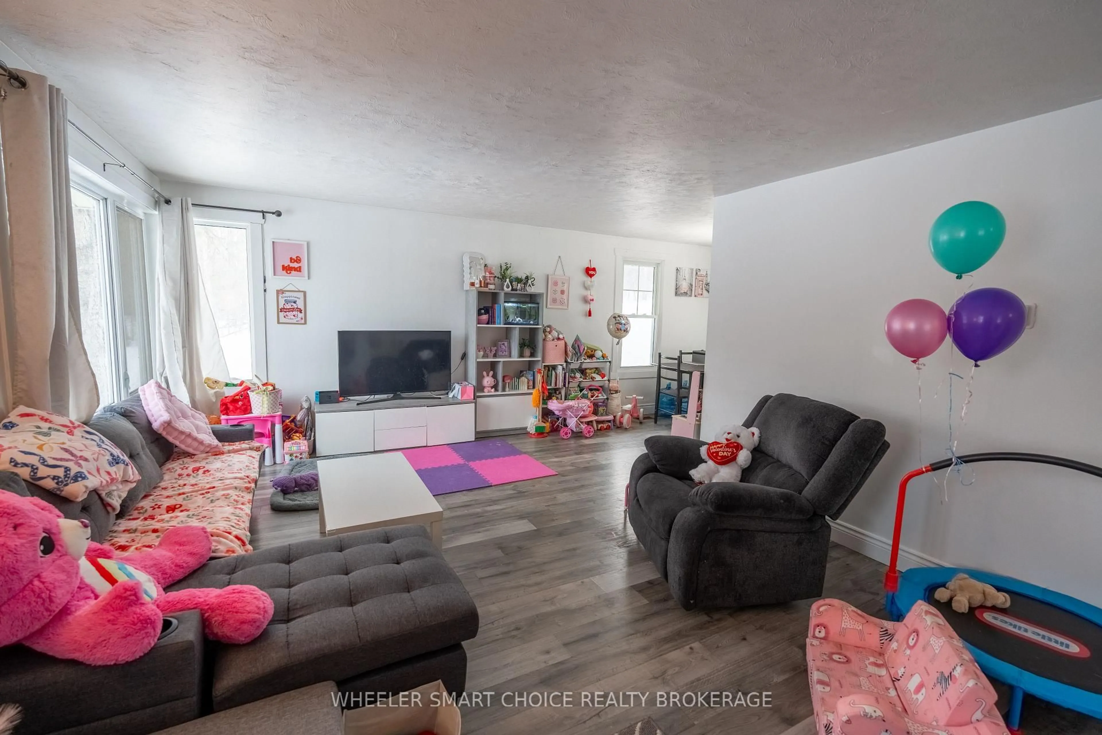 Living room with furniture, unknown for 4344 138 Highway, South Stormont Ontario K0C 2A0