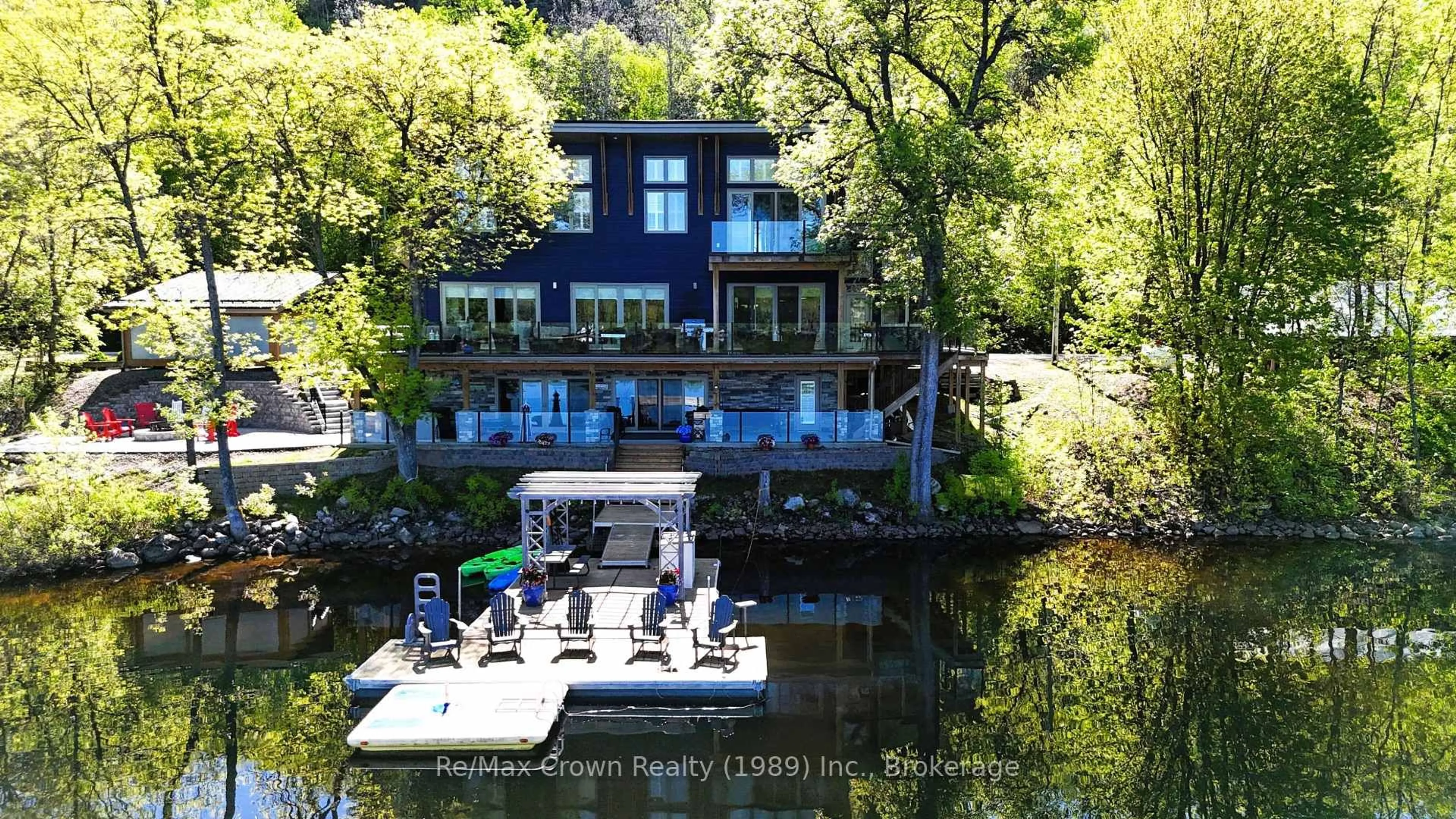 A pic from outside/outdoor area/front of a property/back of a property/a pic from drone, water/lake/river/ocean view for 7313 Highway 534, Parry Sound Remote Area Ontario P0H 2R0