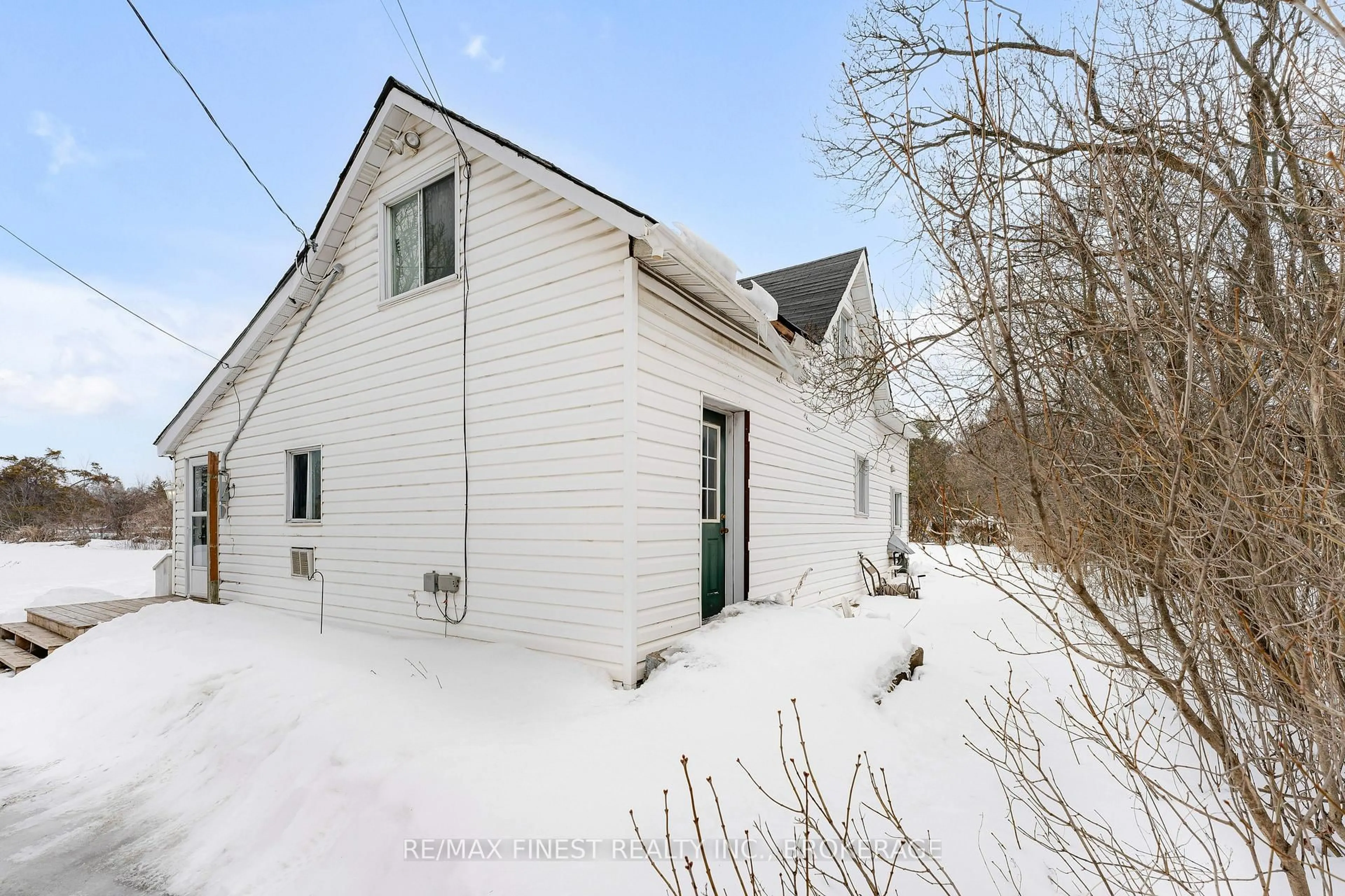 Unknown for 206 Main St, Bissett Creek Ontario K0H 2H0