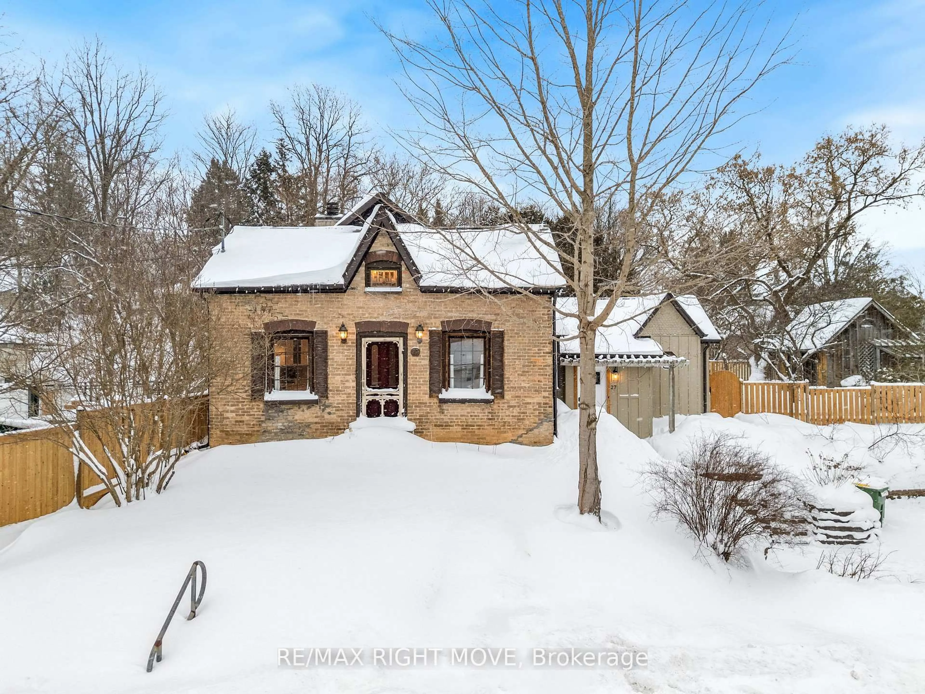 A pic from outside/outdoor area/front of a property/back of a property/a pic from drone, street for 27 Durham St St, Grey Highlands Ontario N0C 1E0