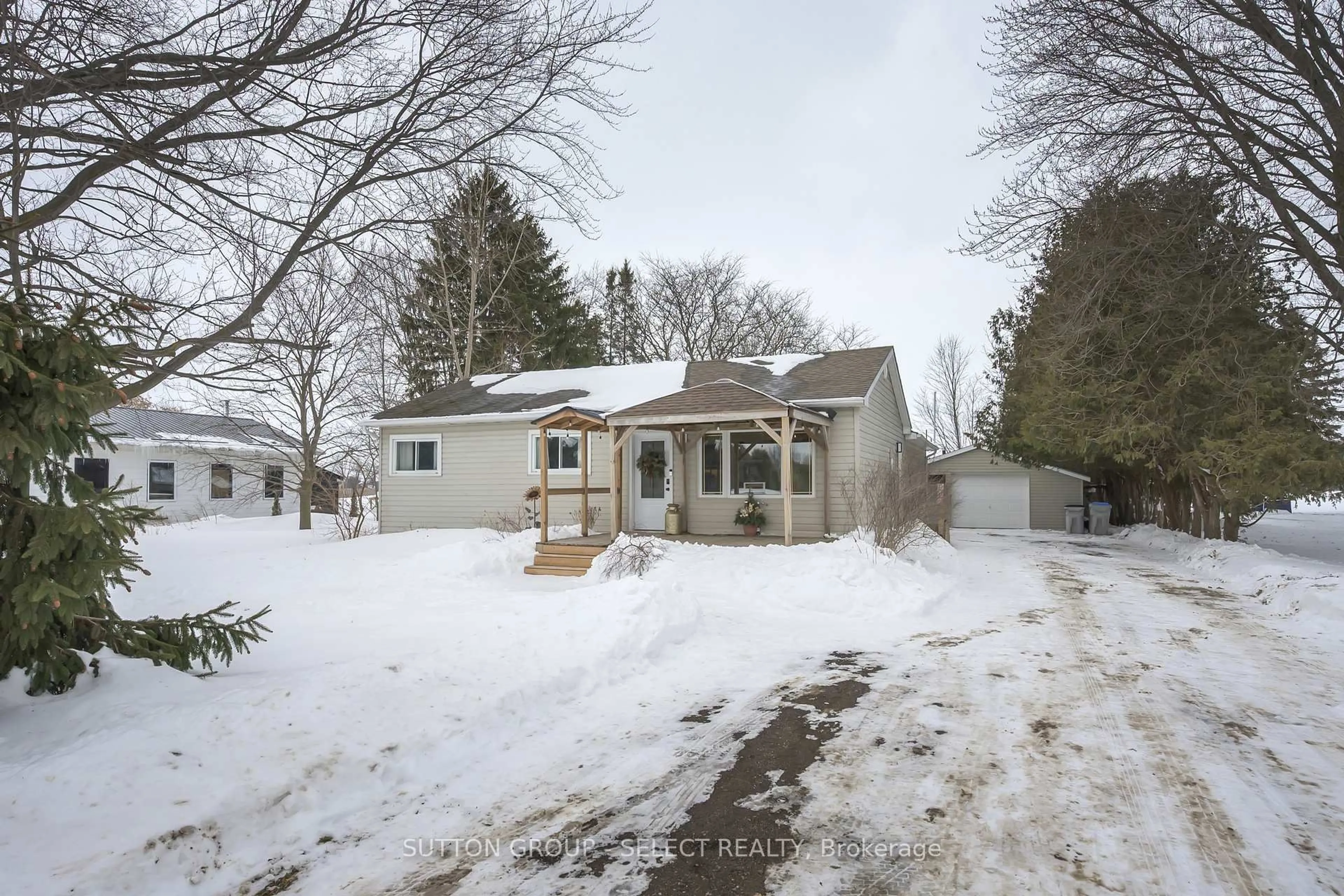 A pic from outside/outdoor area/front of a property/back of a property/a pic from drone, street for 15342 Plover Mills Rd, Middlesex Centre Ontario N0M 2A0