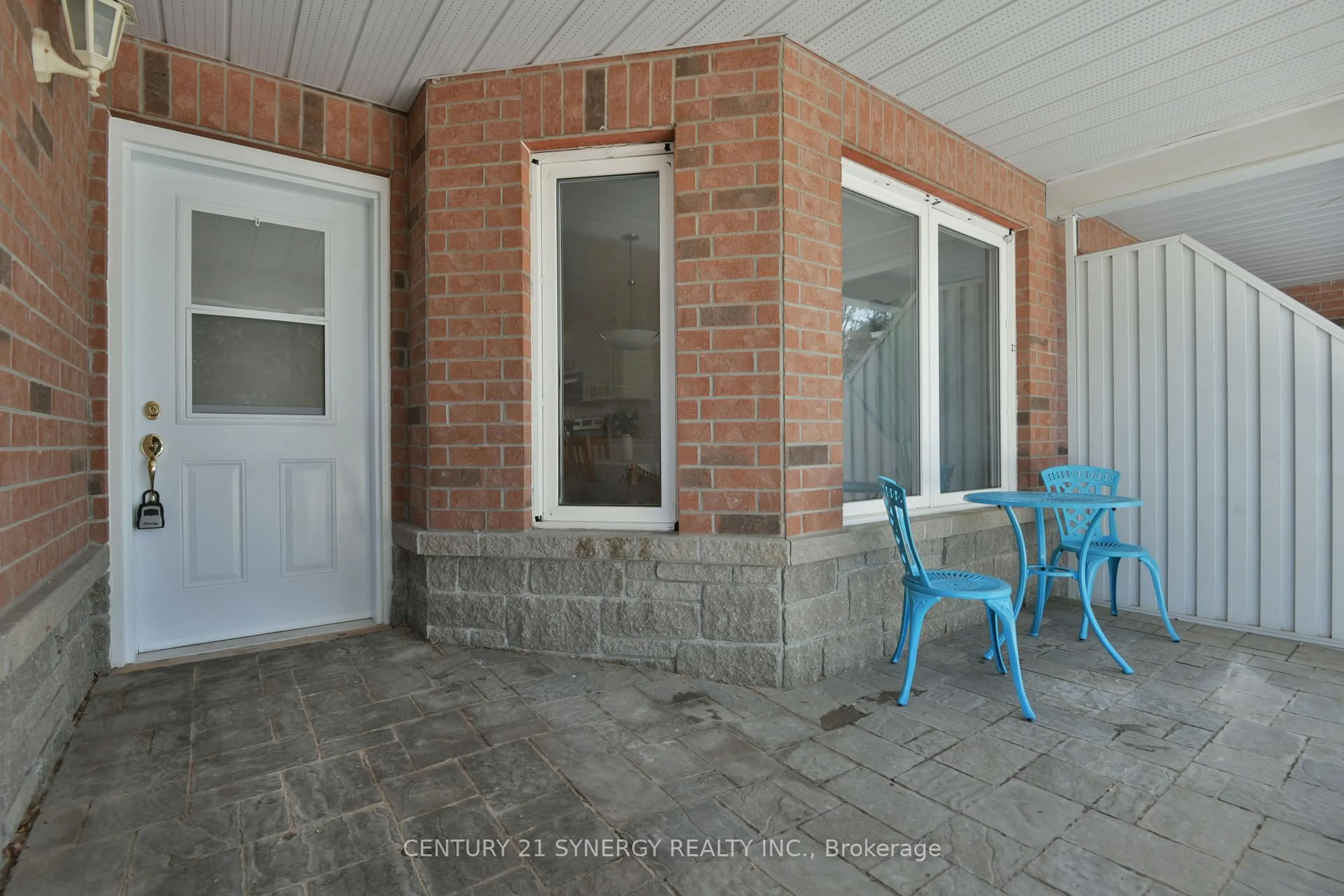 Patio, street for 7 Weaver Cres, Ottawa Ontario K2K 3E1