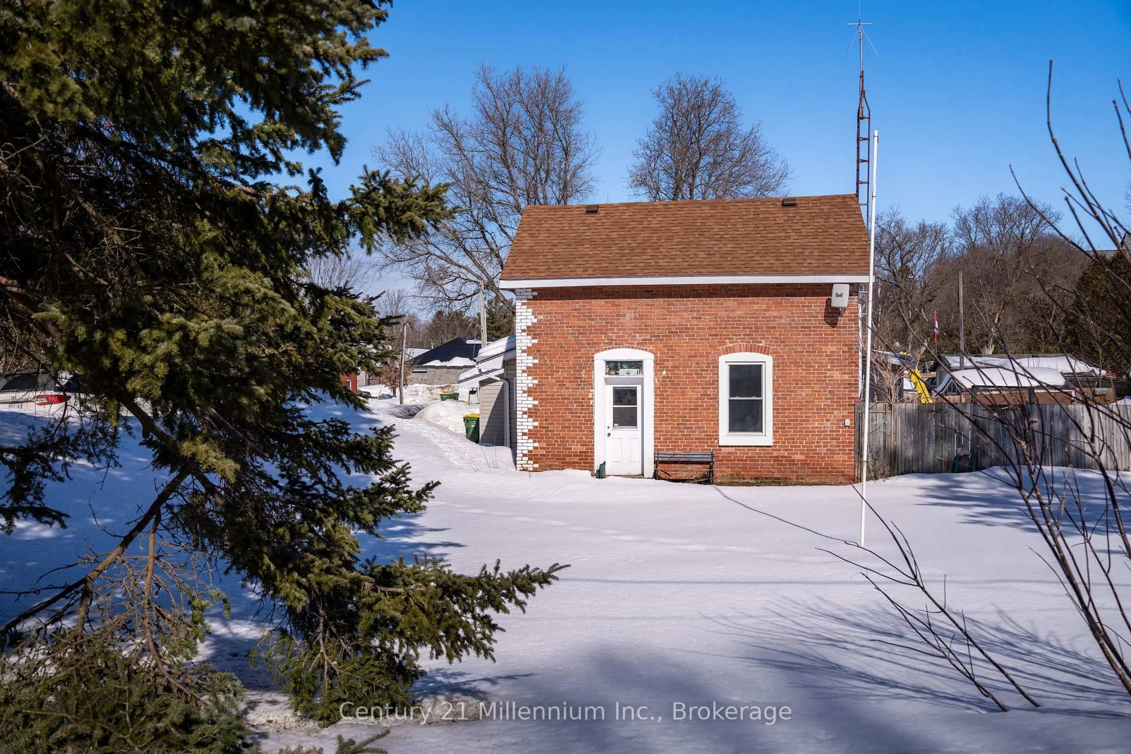 Shed for 15 Ellen St, Grey Highlands Ontario N0C 1E0
