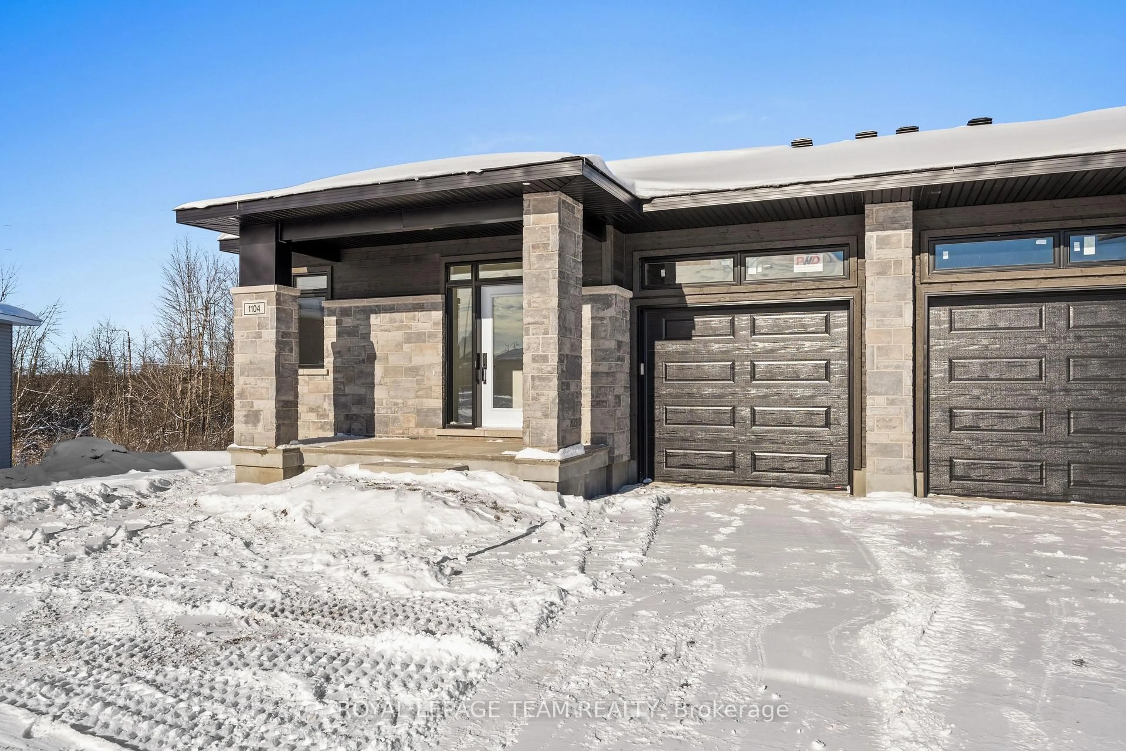 Home with brick exterior material, street for 1098-1108 Moore St, Brockville Ontario K6V 7N1