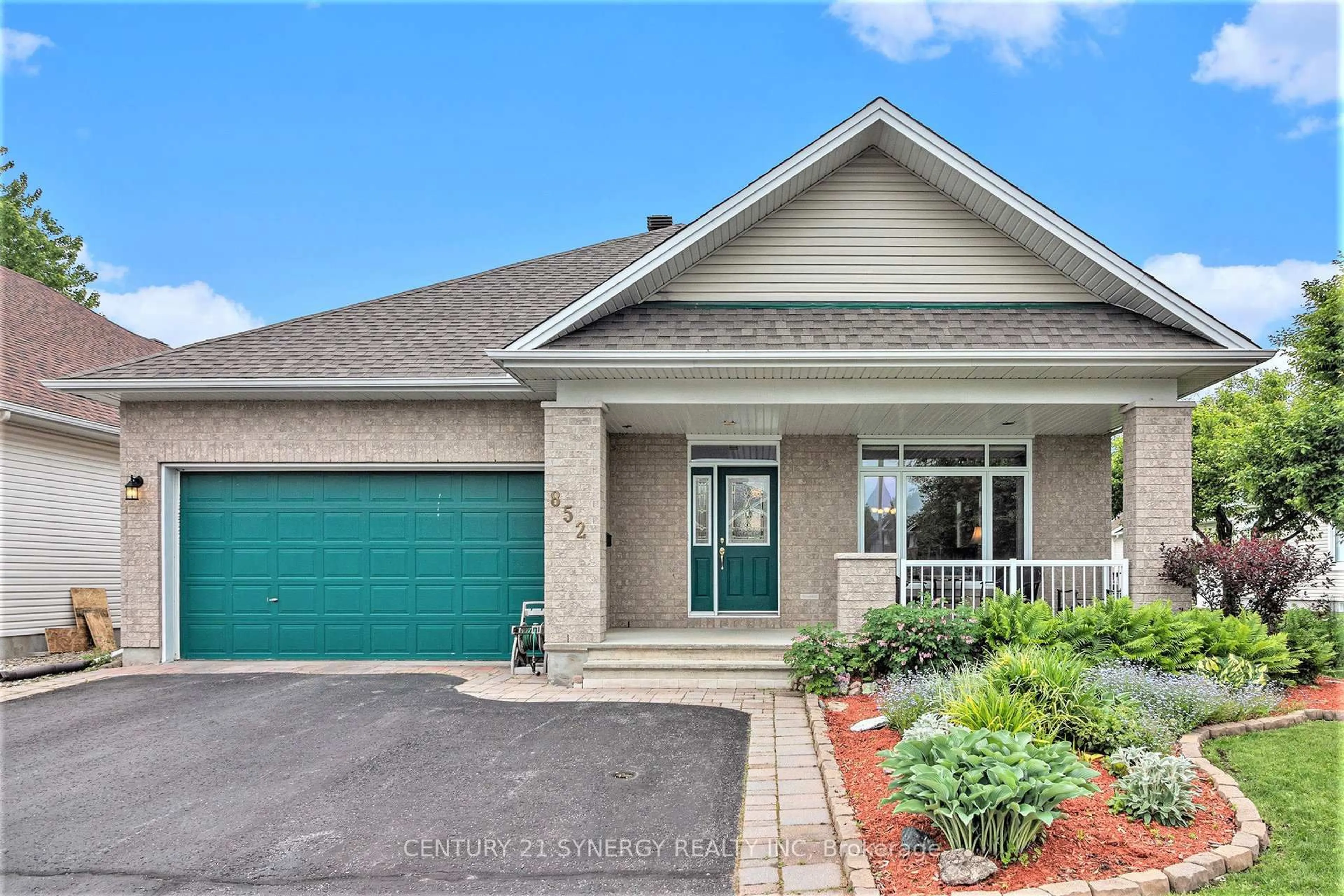 Home with brick exterior material, street for 852 Swallowtail Cres, Ottawa Ontario K4A 4M5