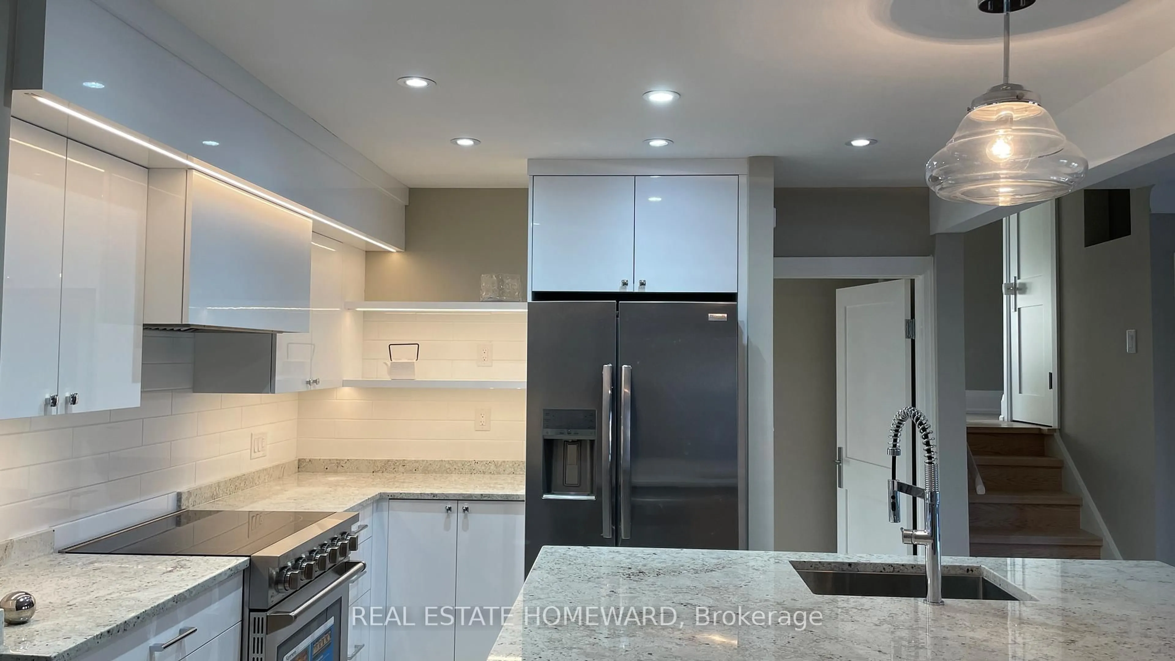 Contemporary kitchen, ceramic/tile floor for 33 Strathcona Dr, St. Catharines Ontario L2M 2A8