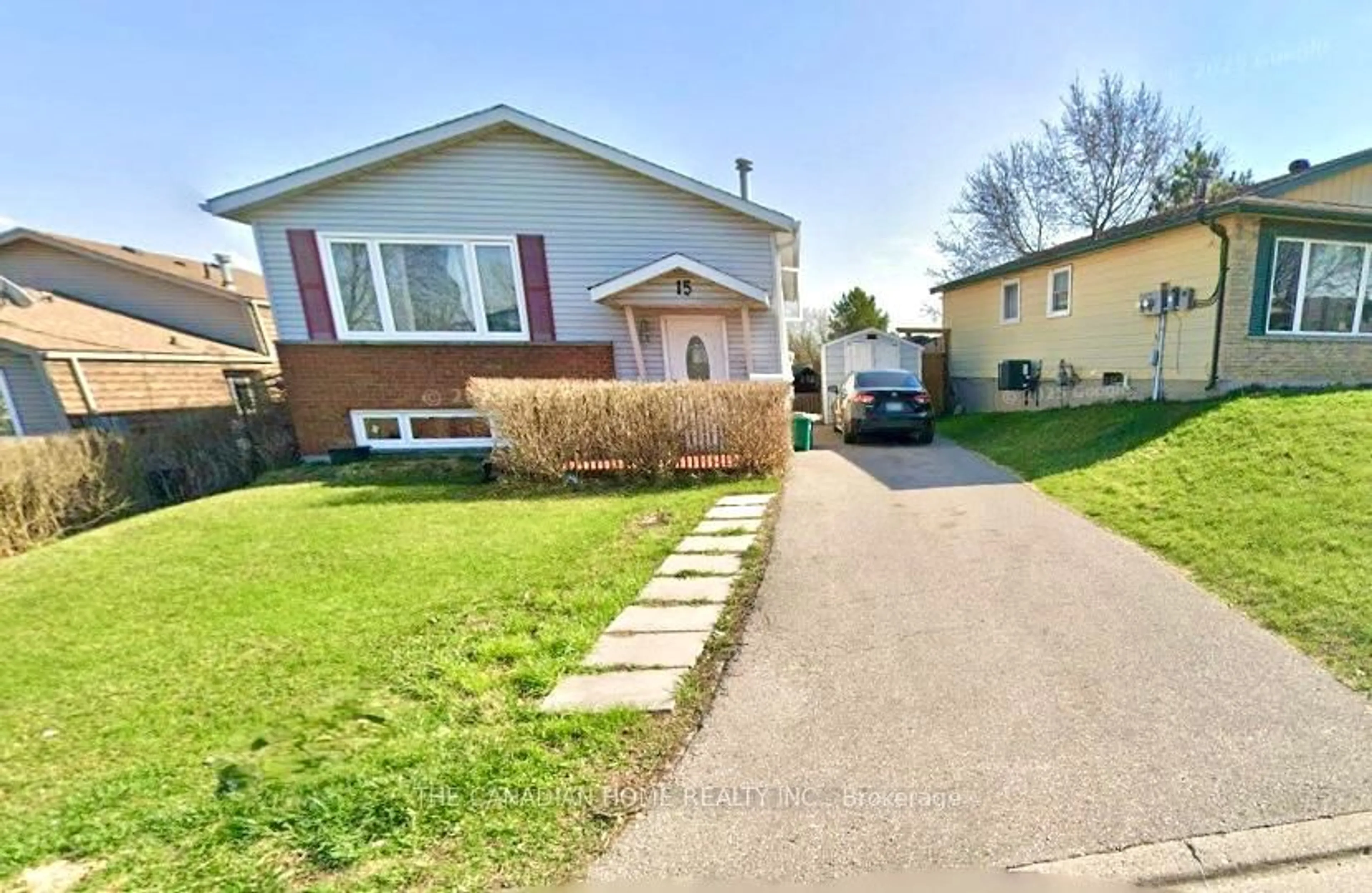 A pic from outside/outdoor area/front of a property/back of a property/a pic from drone, street for 15 Cluthe Cres, Kitchener Ontario N2P 1N1