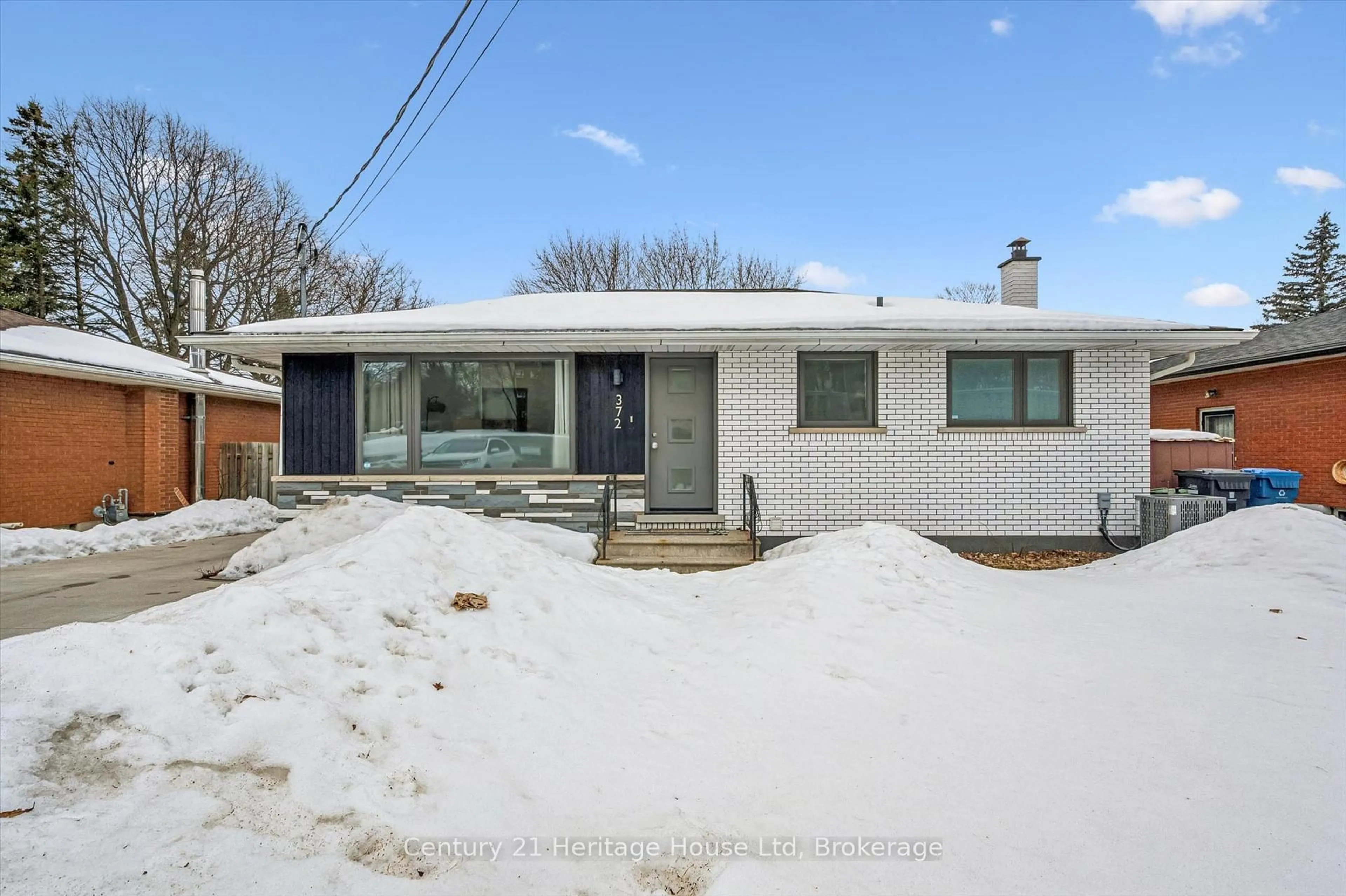 Unknown for 372 Victoria Rd, Guelph Ontario N1E 5J7