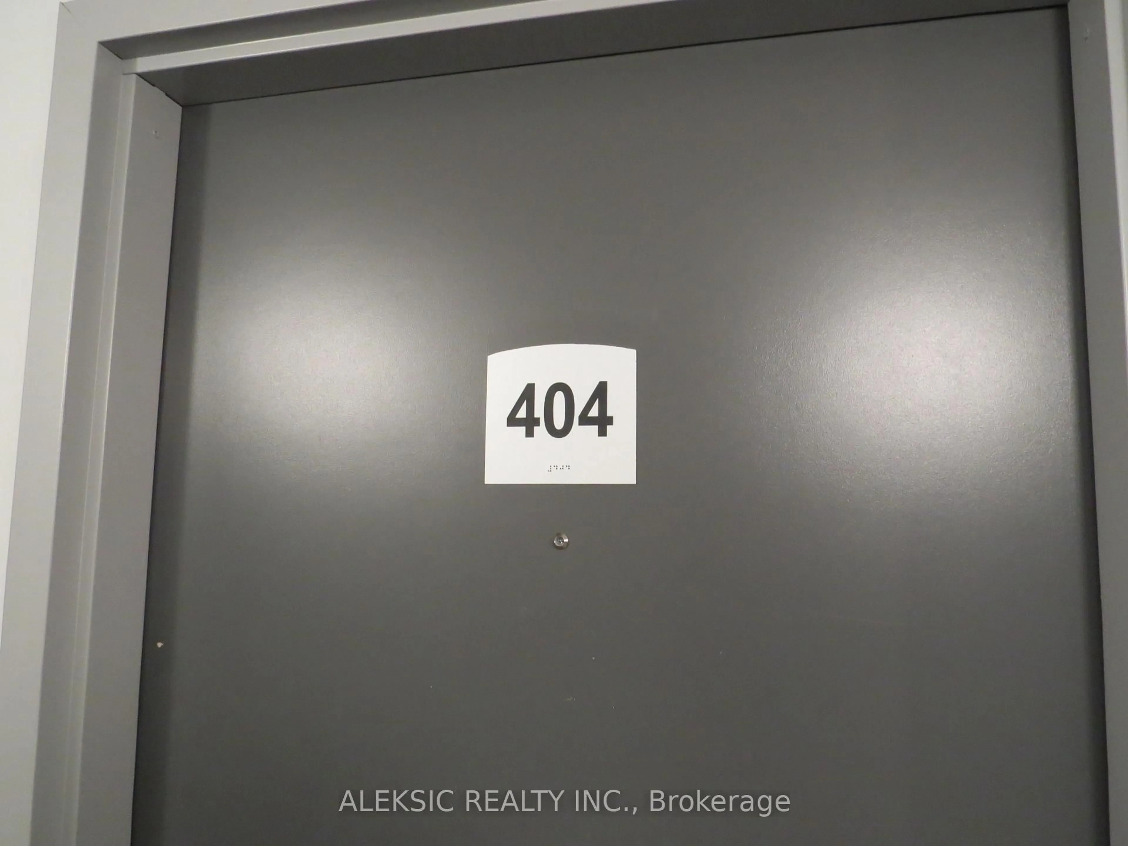 Unknown for 275 Larch St #H404, Waterloo Ontario N2L 3R2