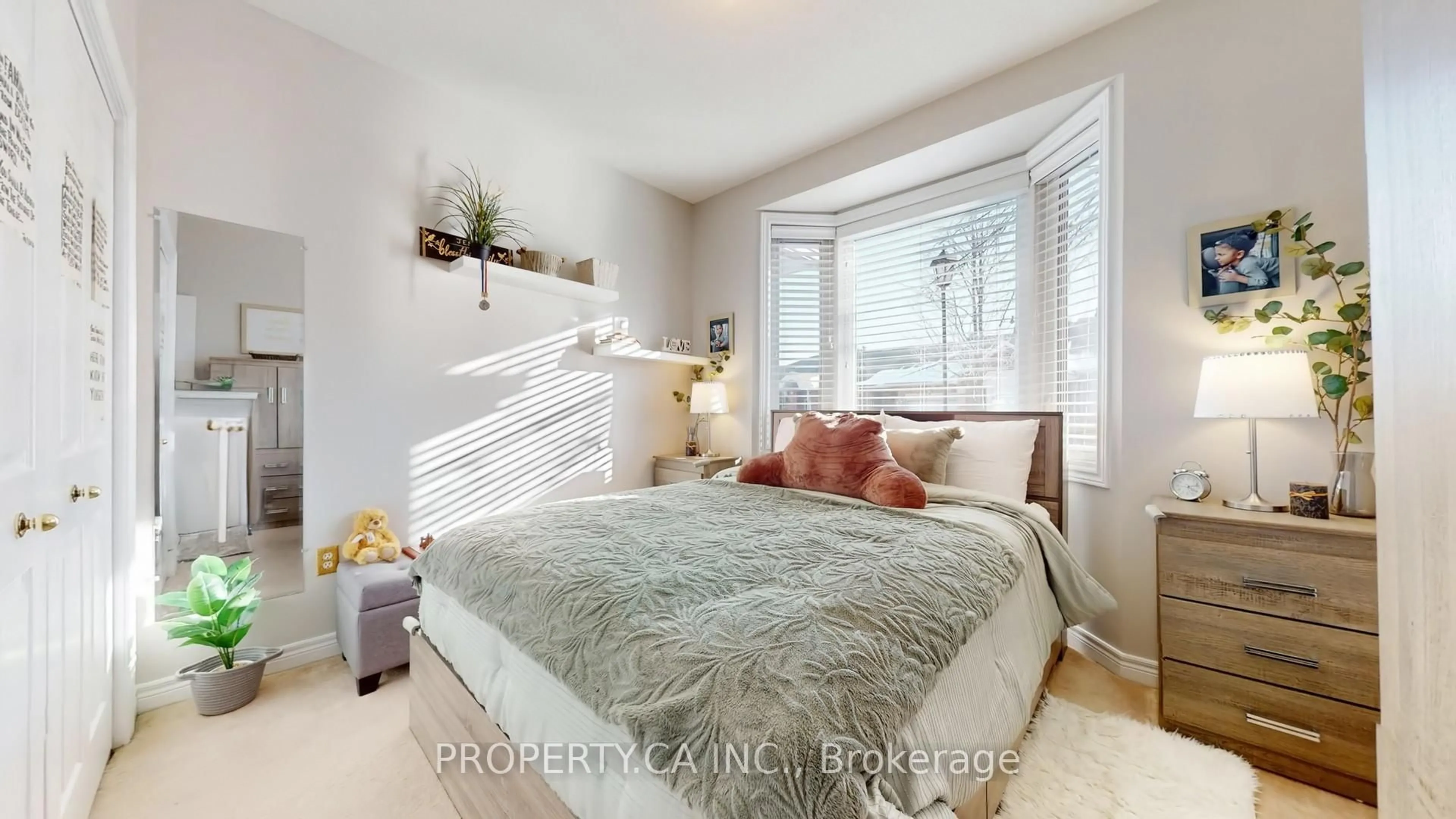 Bedroom with bed, unknown for 88 Sandollar Dr #54, Hamilton Ontario L0R 1W0