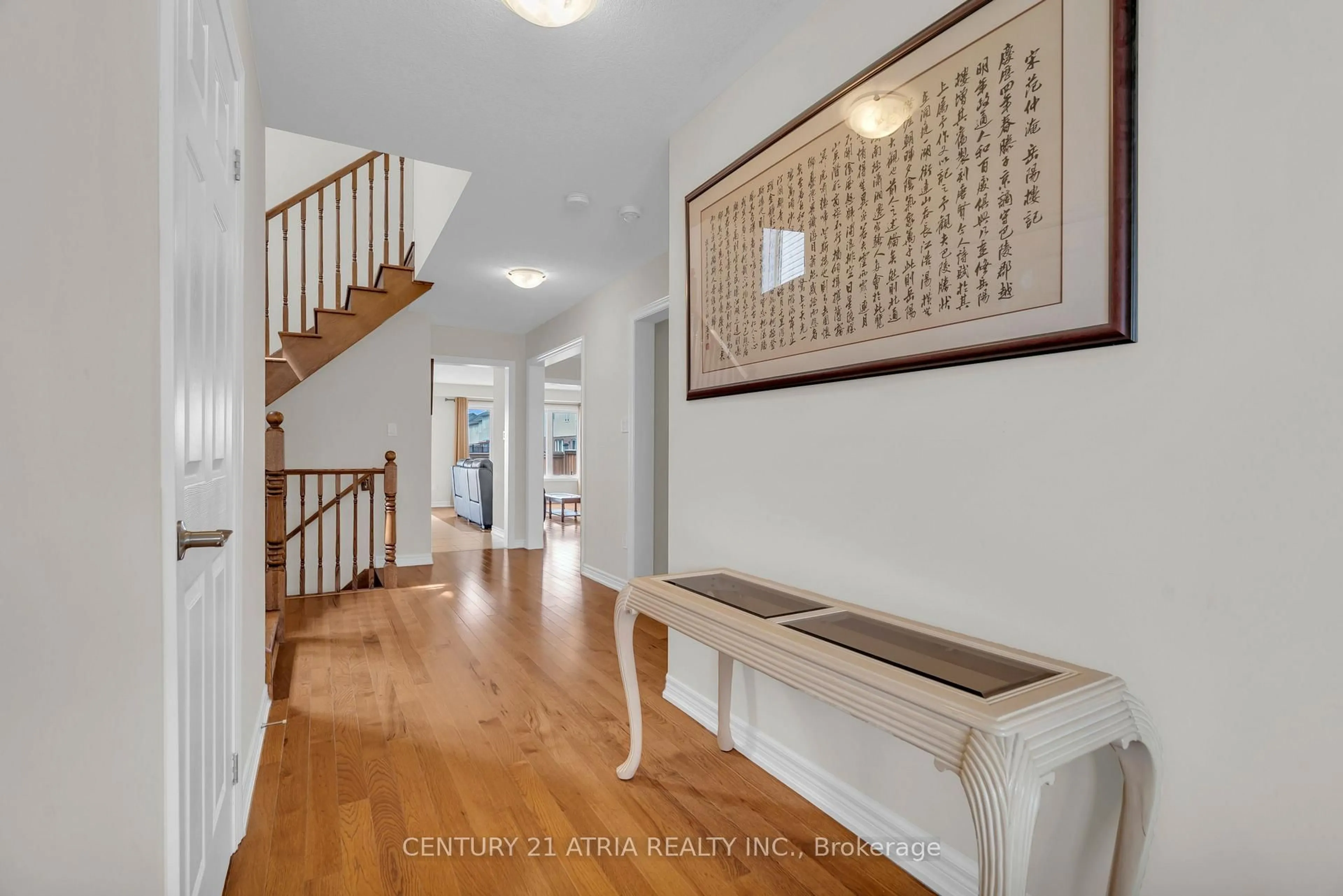 Indoor entryway for 72 Duckworth Rd, Cambridge Ontario N3H 0B9