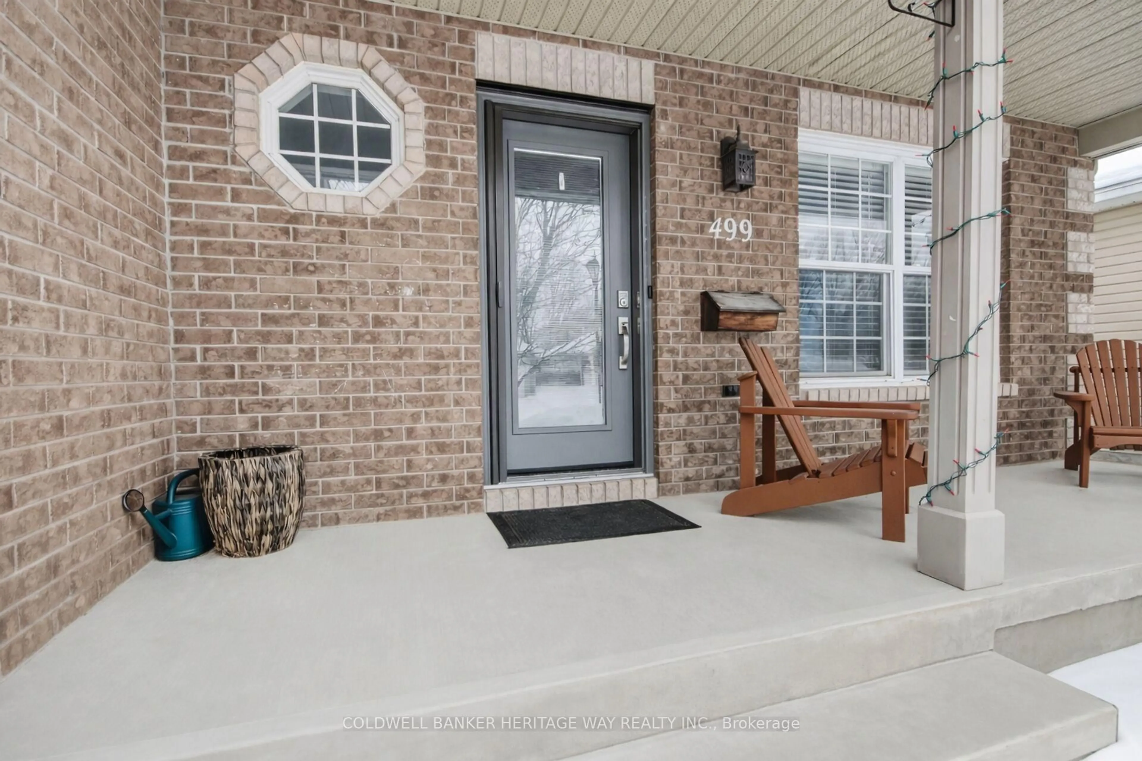 Indoor entryway for 499 Joseph St, Carleton Place Ontario K7C 3V1