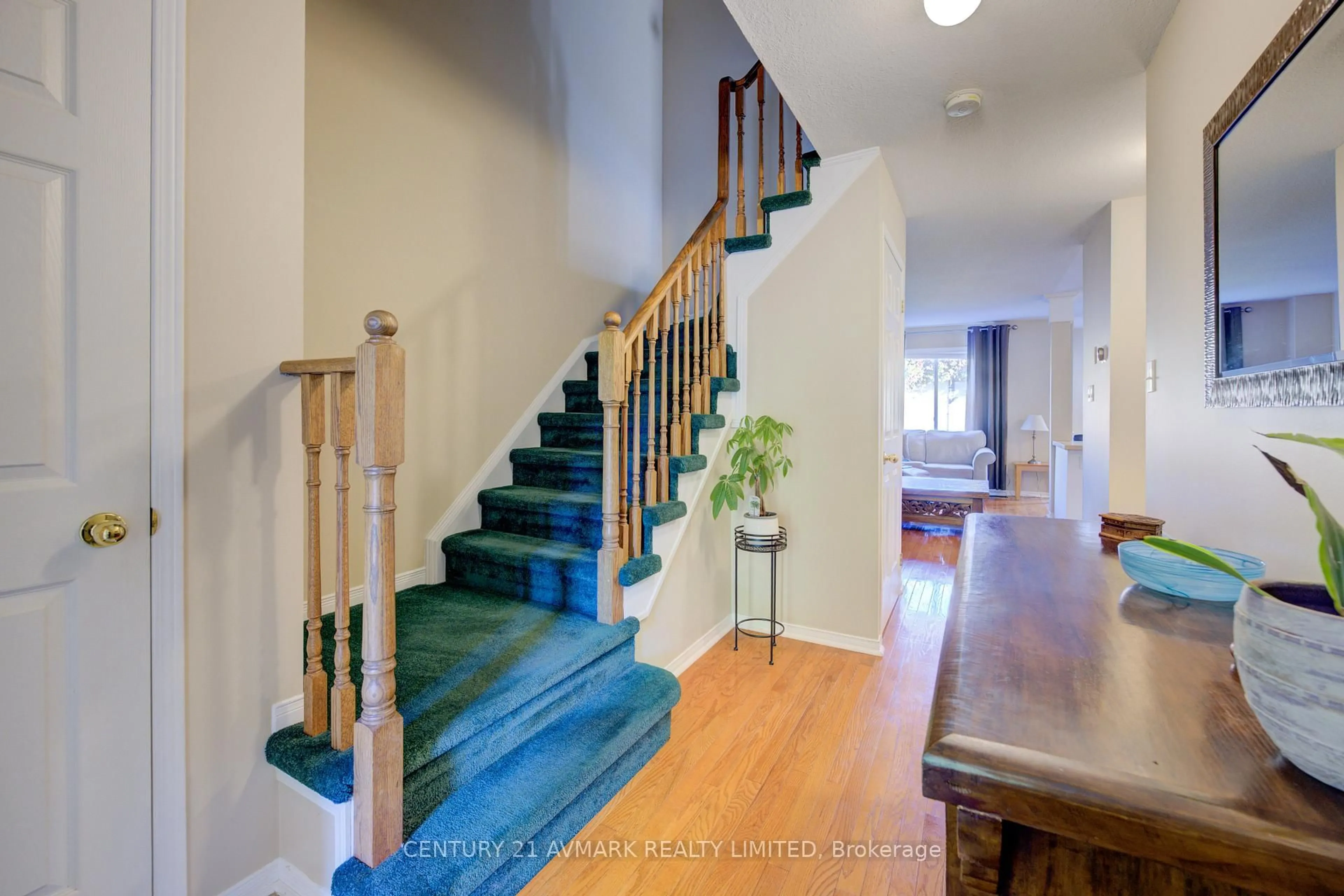 Unknown for 4893 NORTHGATE Cres, Lincoln Ontario L3J 0E6