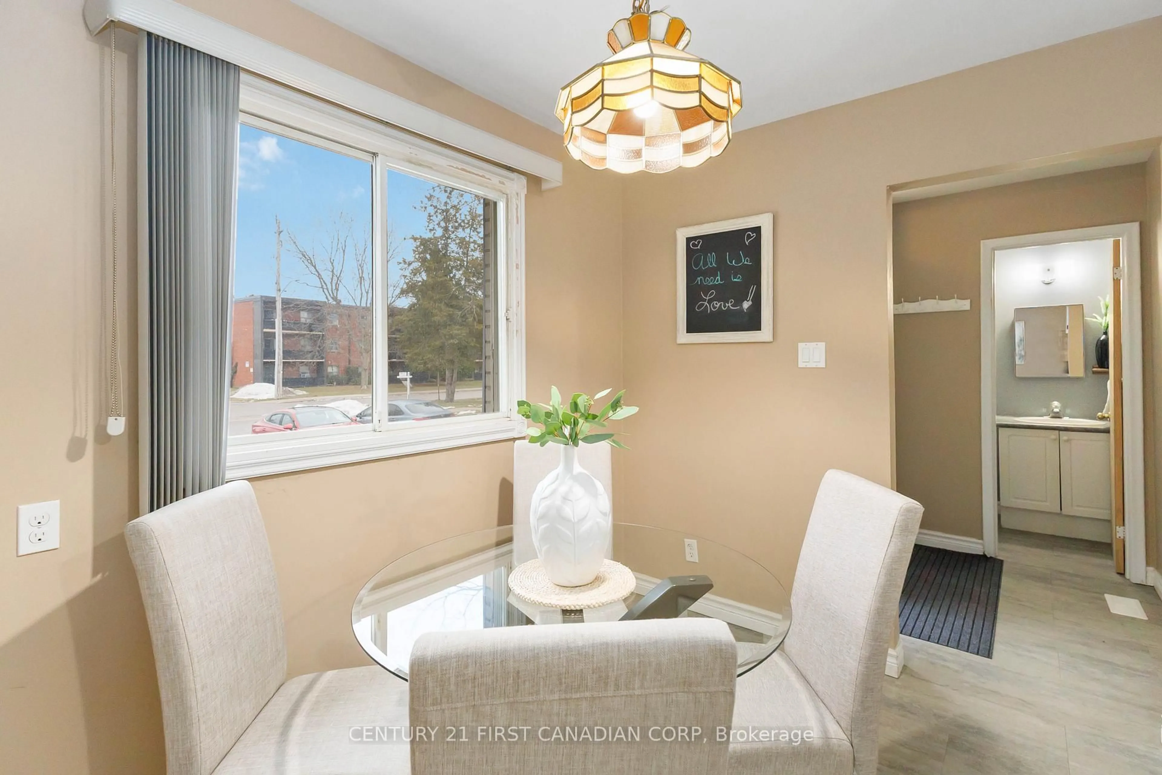 Dining room, unknown for 165 Boullee St, London East Ontario N5Y 1T9