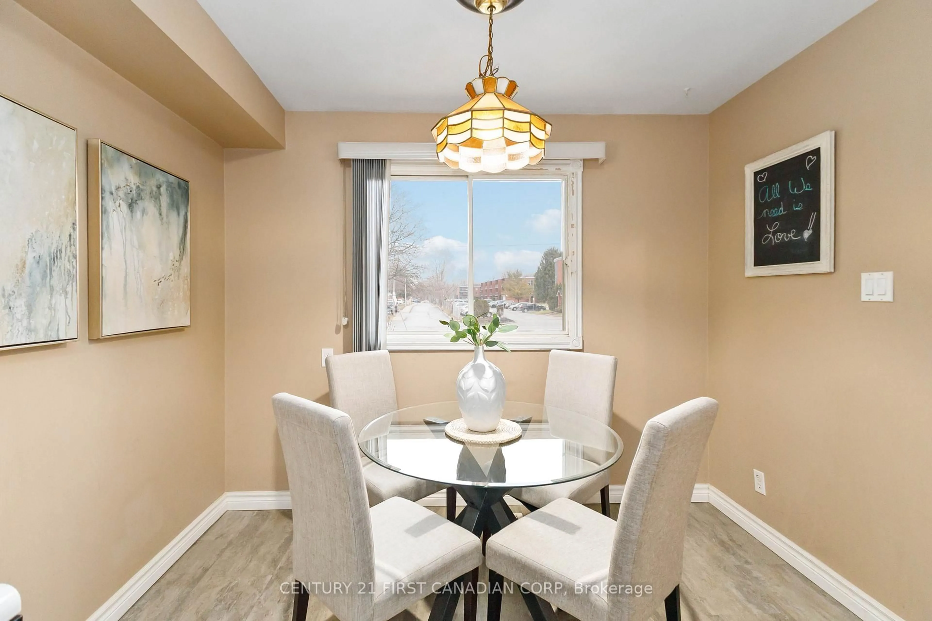 Dining room, unknown for 165 Boullee St, London East Ontario N5Y 1T9