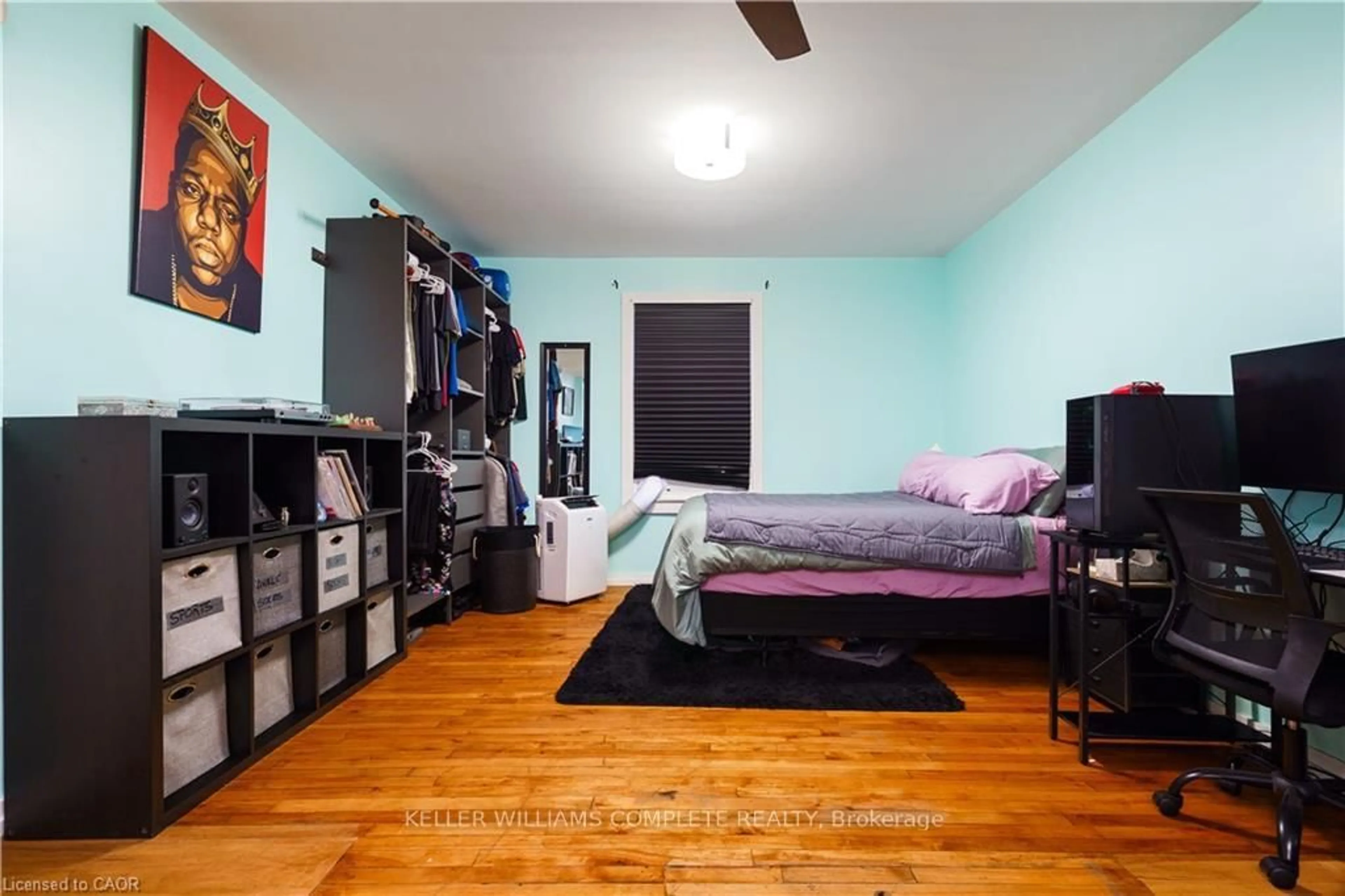 A pic of a room for 219 AVONDALE St, Hamilton Ontario L8L 7C4