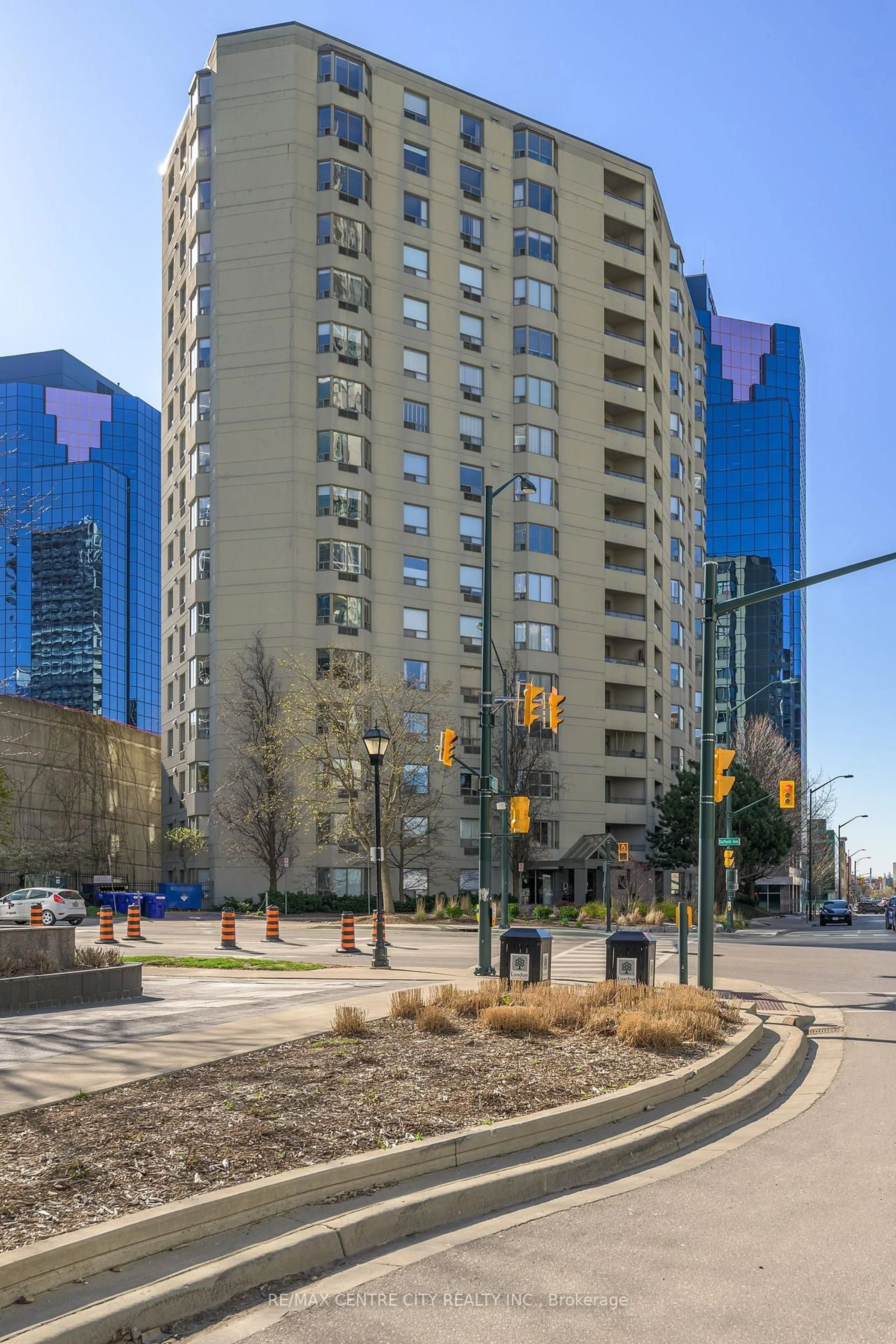 Unknown for 500 Talbot St #502, London East Ontario N6A 2S3