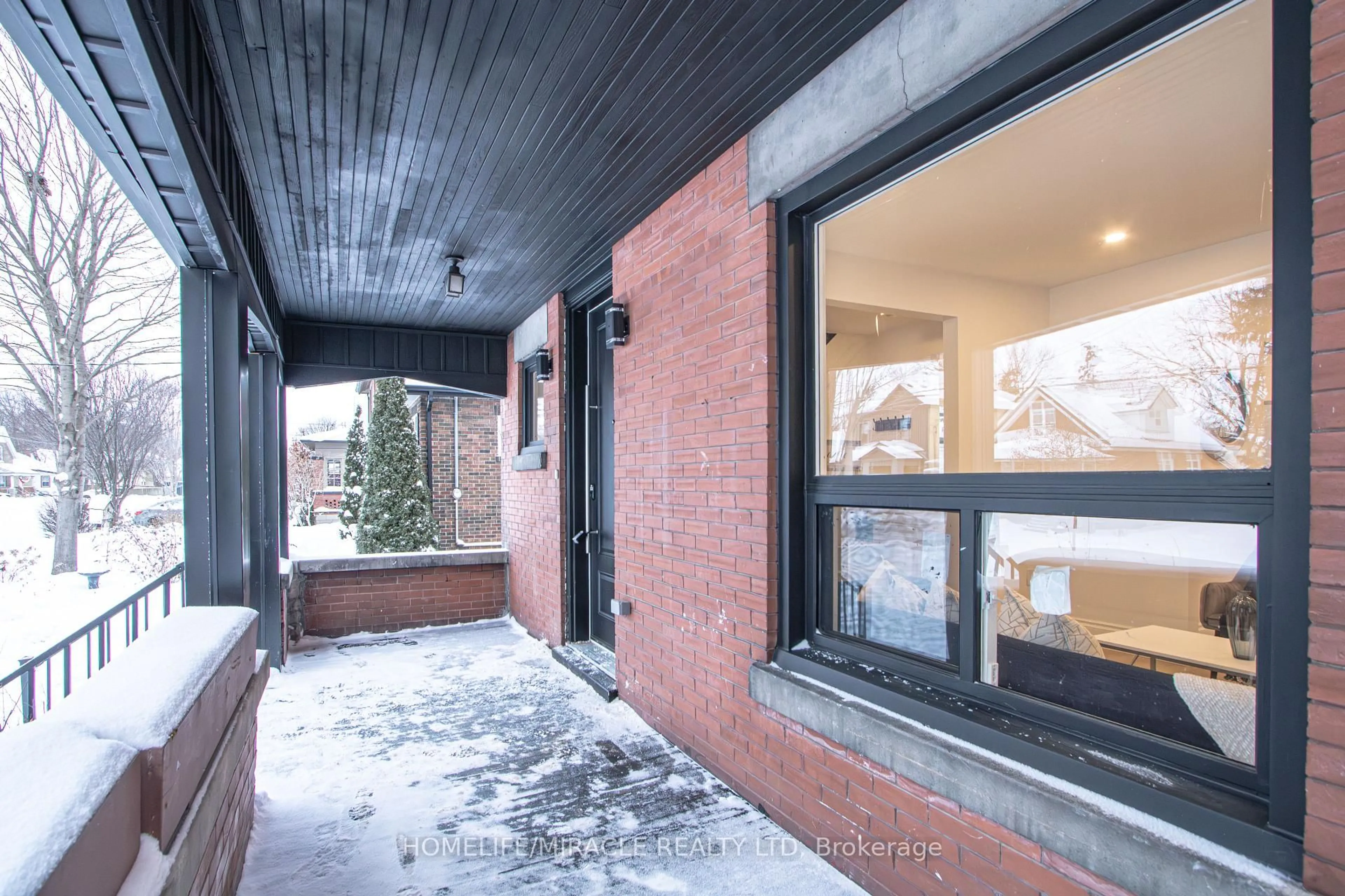 Unknown for 1223 York St, London East Ontario N5W 2V1