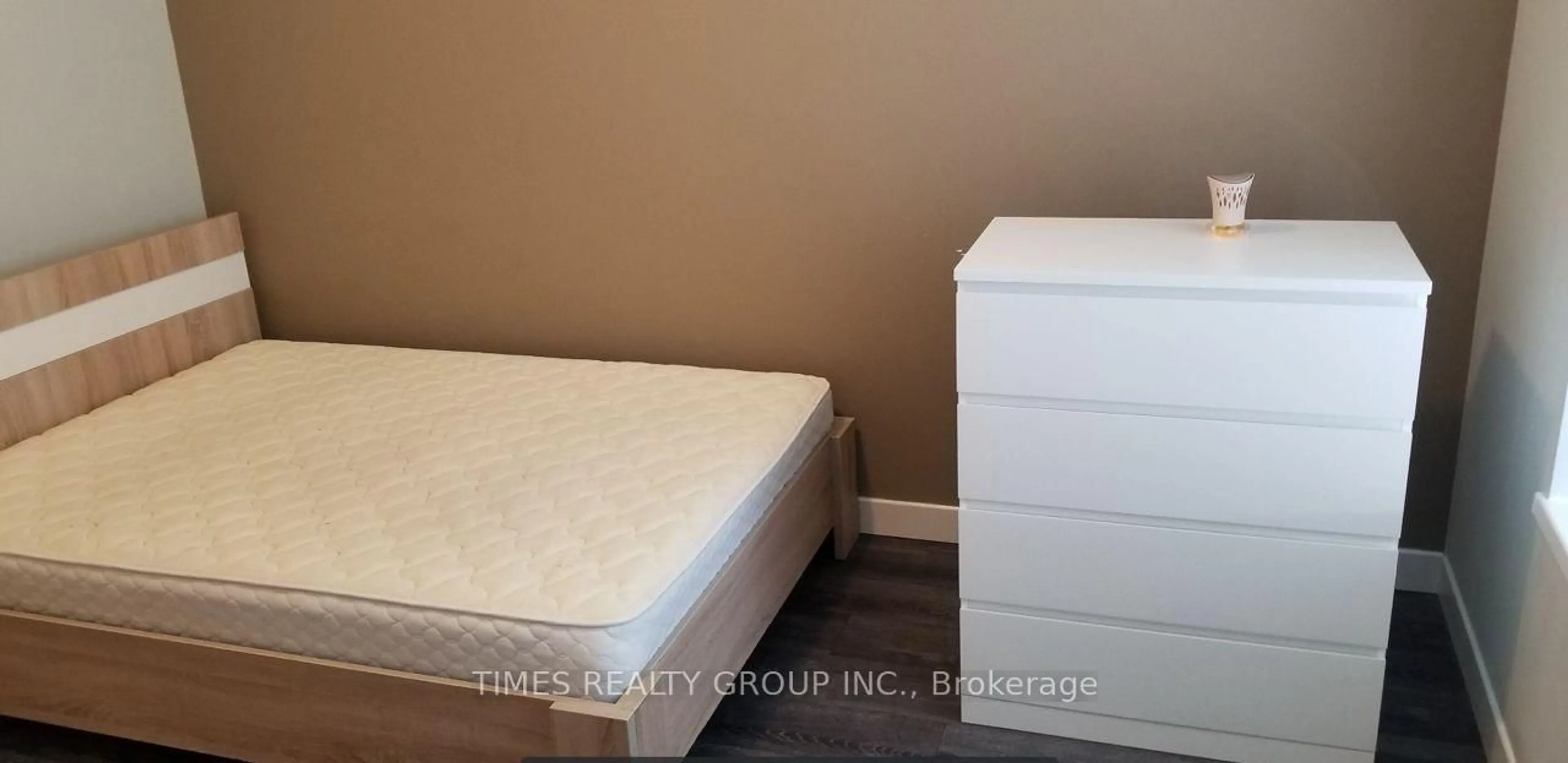 A pic of a room for 318 Spruce St #1002, Waterloo Ontario N2L 3M7