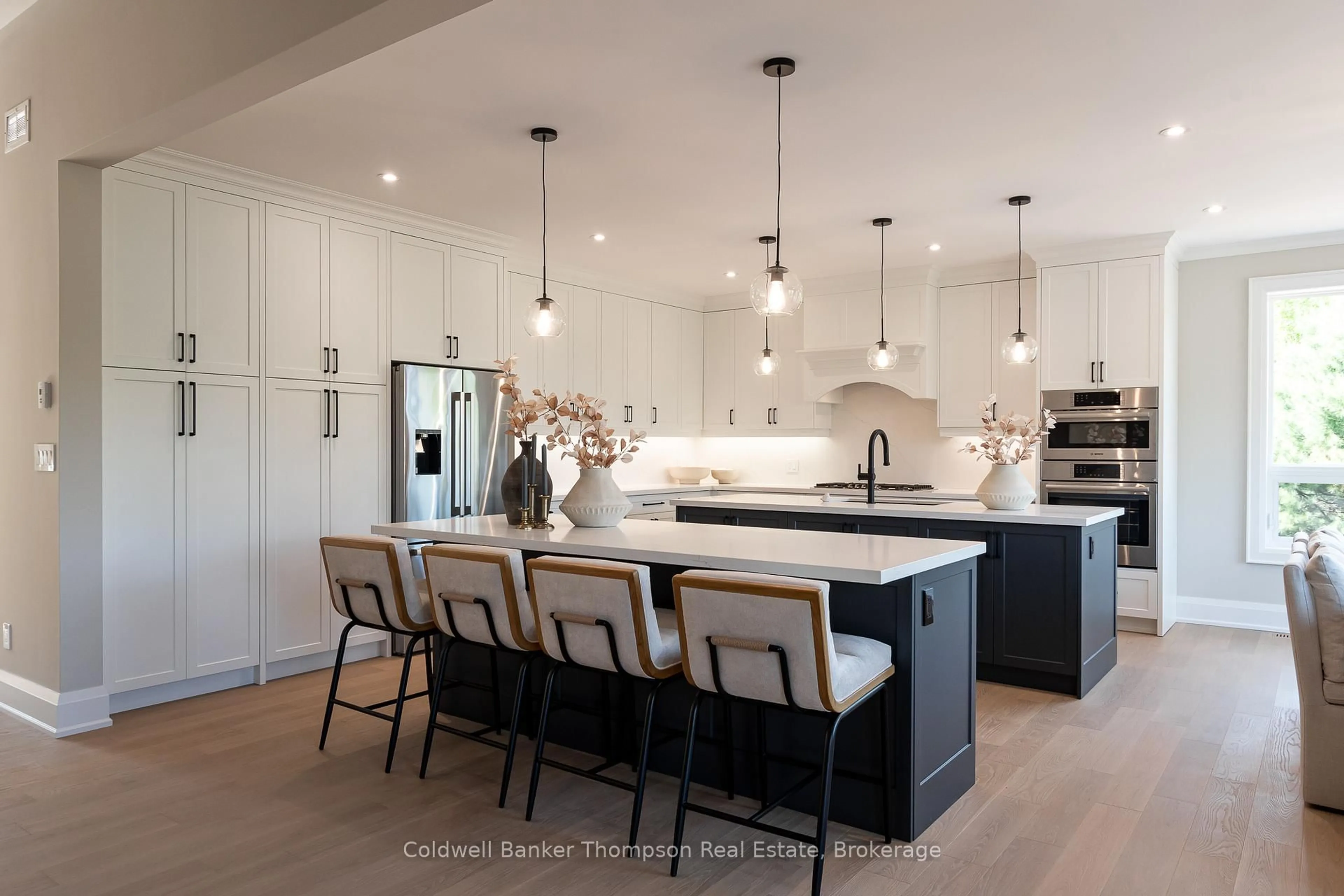 Open concept kitchen, unknown for 175 Springfield Rd, Huntsville Ontario P1H 0A5