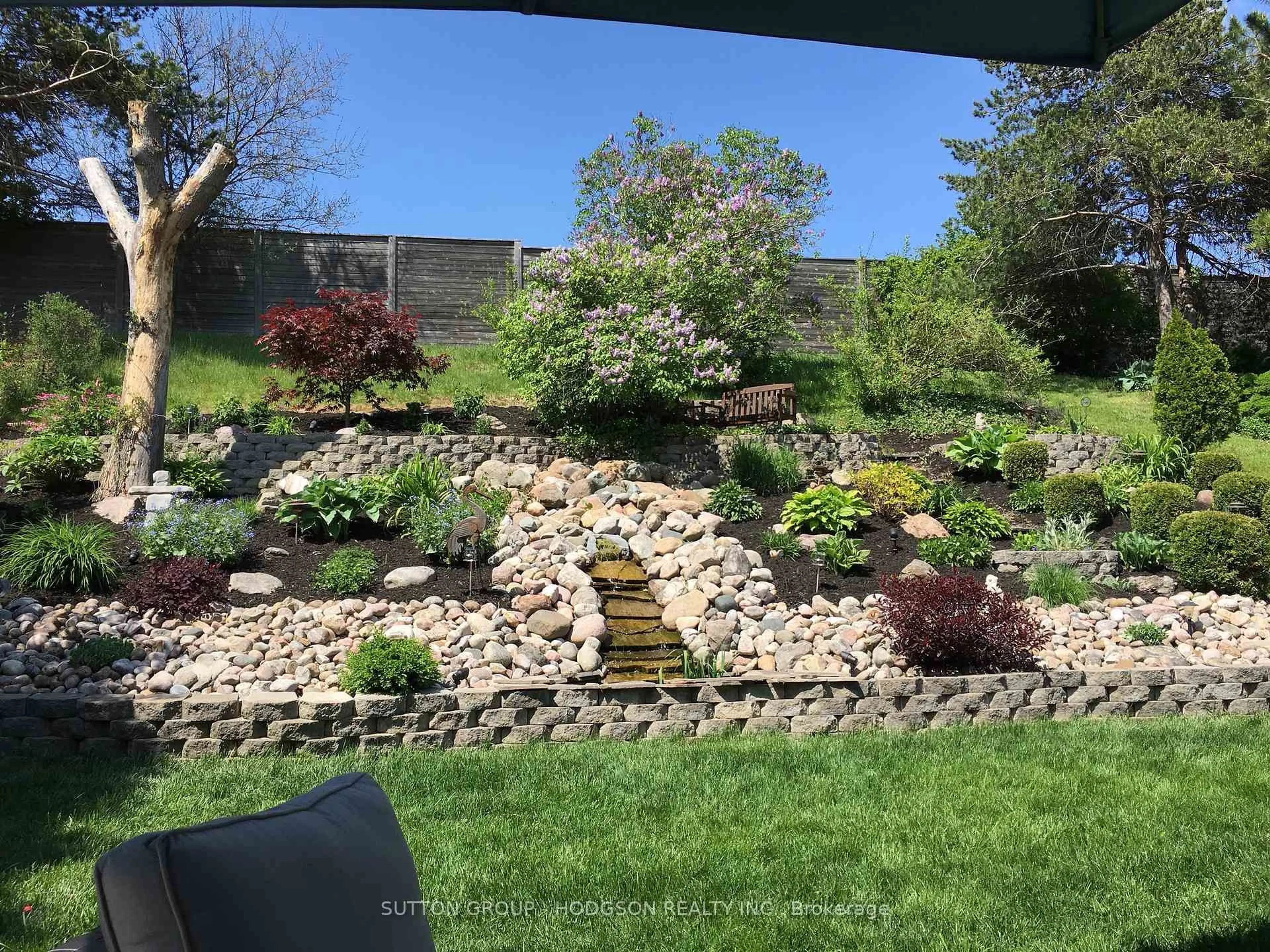 Patio, unknown for 28 Laurel Cres, London North Ontario N6H 4W6