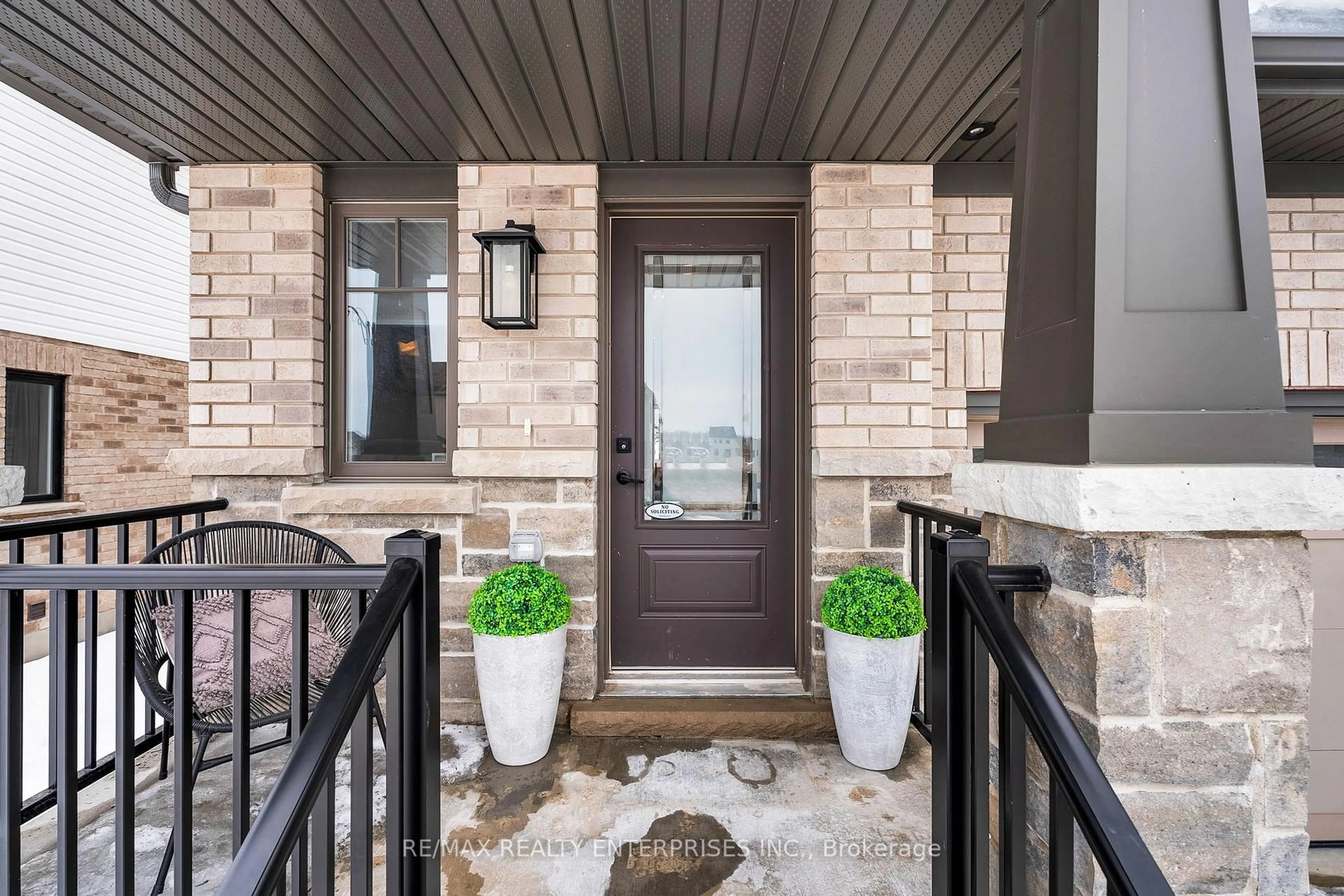 Indoor entryway for 108 Fitzgerald St, Grey Highlands Ontario N0C 1H0
