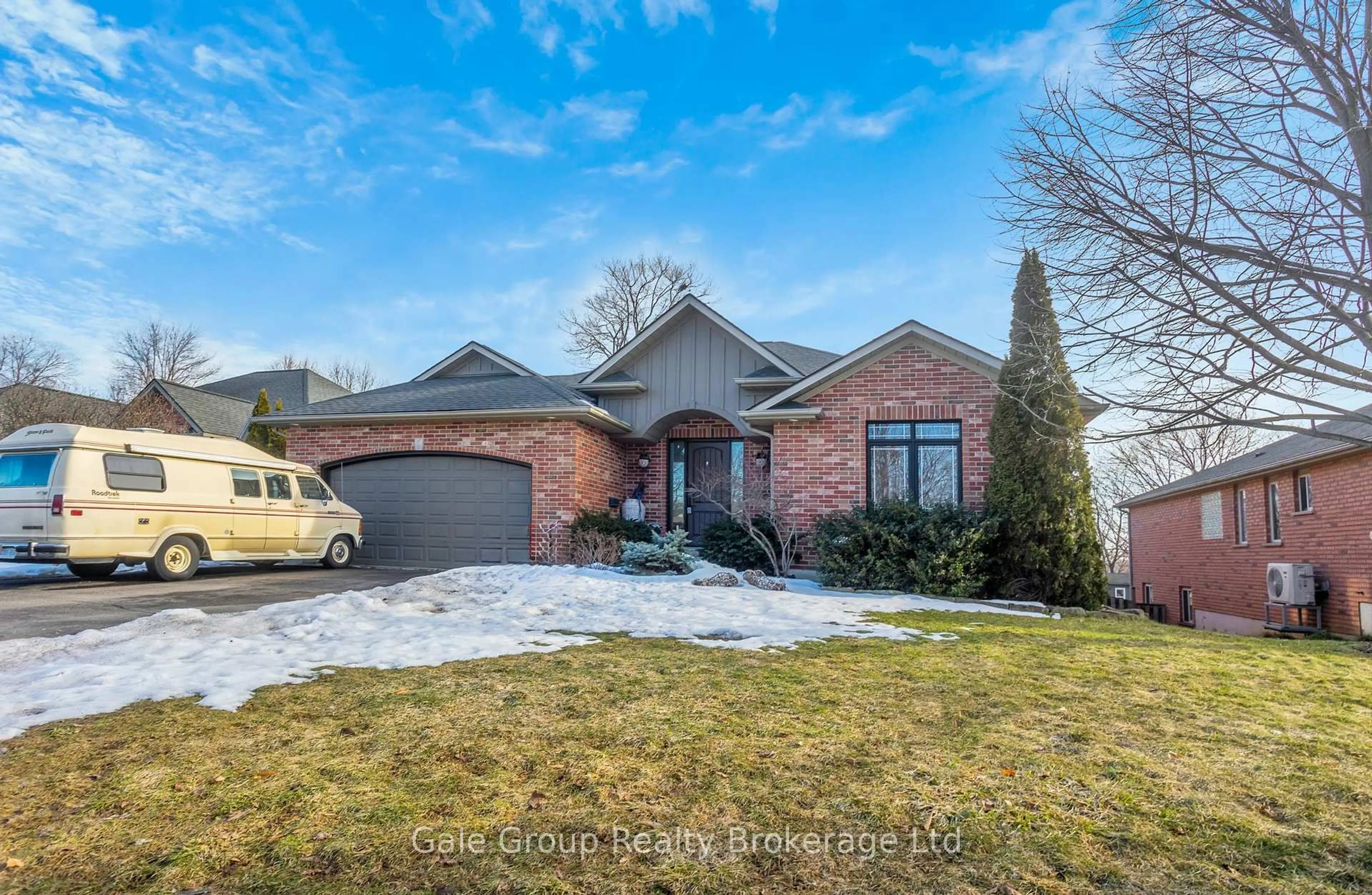 Home with brick exterior material, street for 26 Woodland Cres, Tillsonburg Ontario N4G 5R5