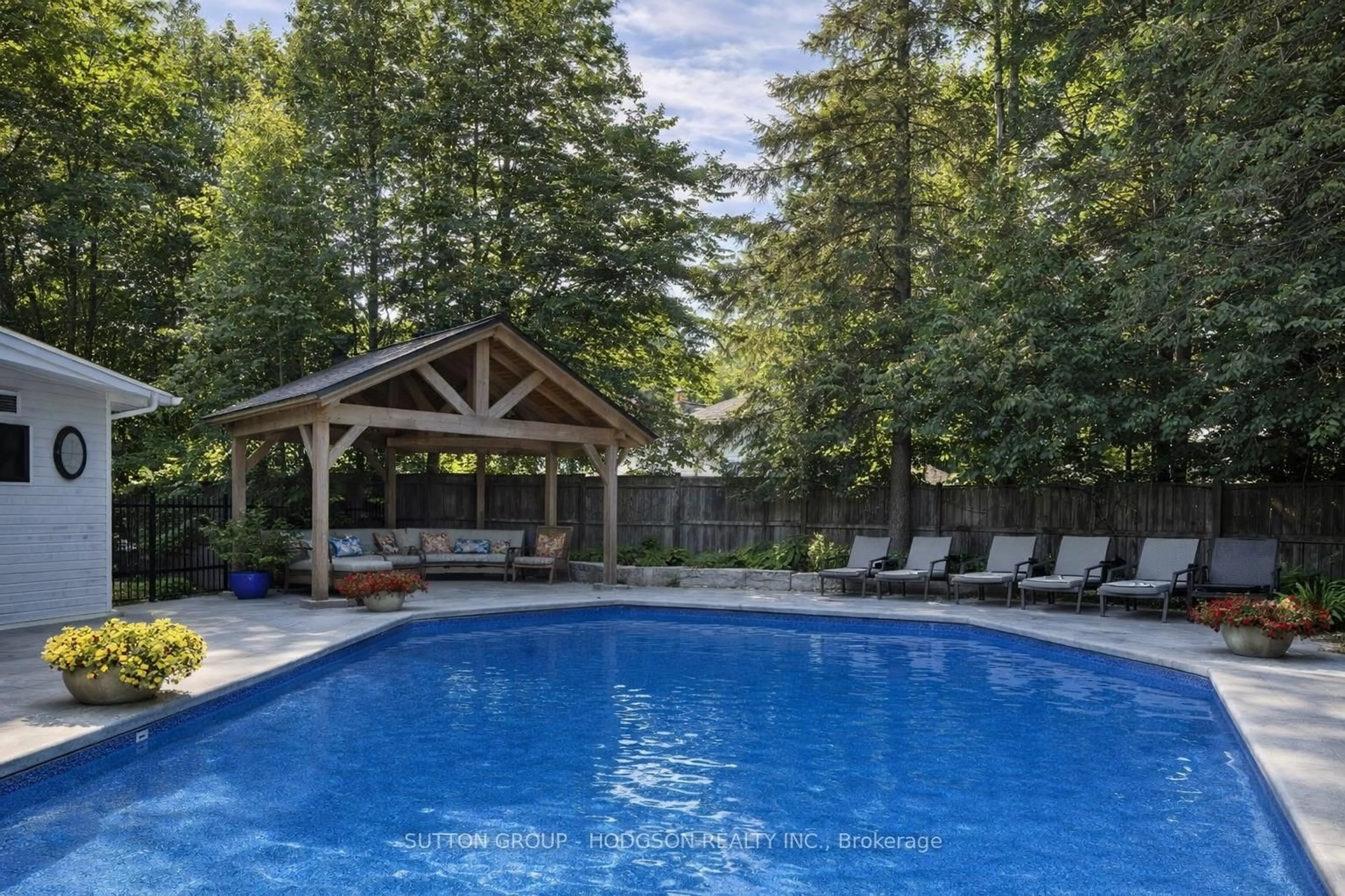 Pool for 13 Indian Rd, London North Ontario N6H 4A6