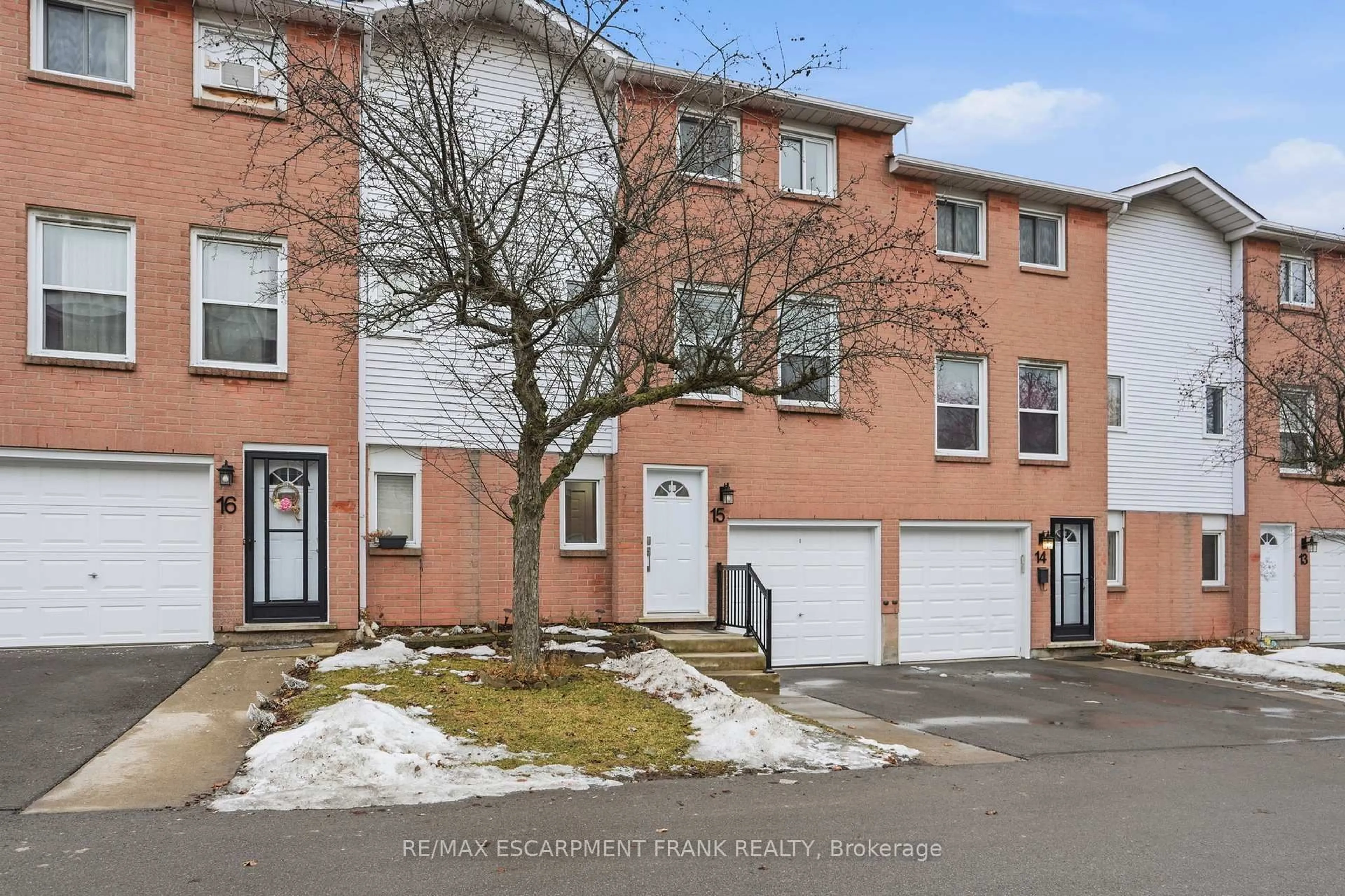 Unknown for 1255 Upper Gage Ave #15, Hamilton Ontario L8W 3C7